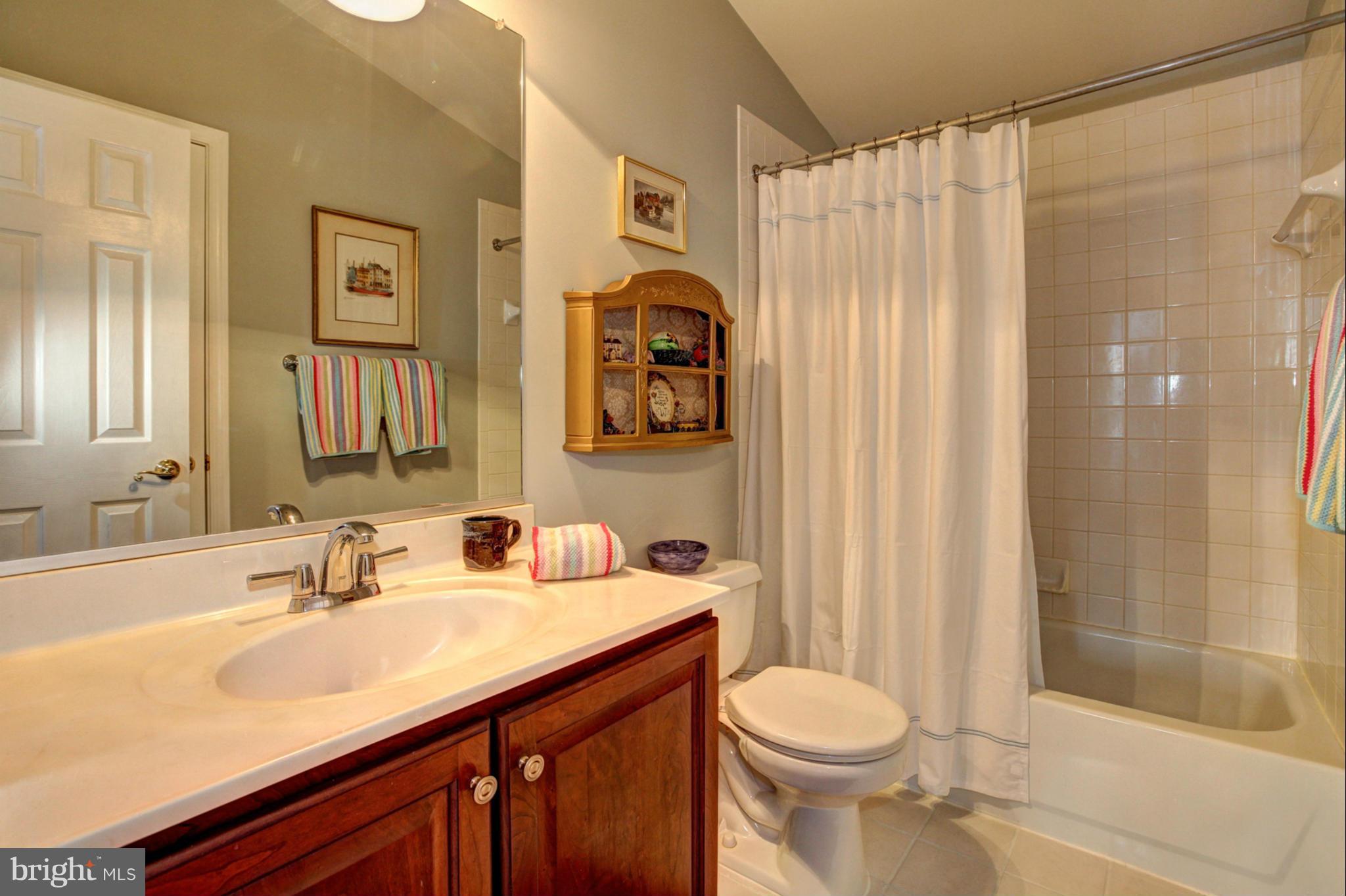 SPRING MEADOWS - Residential