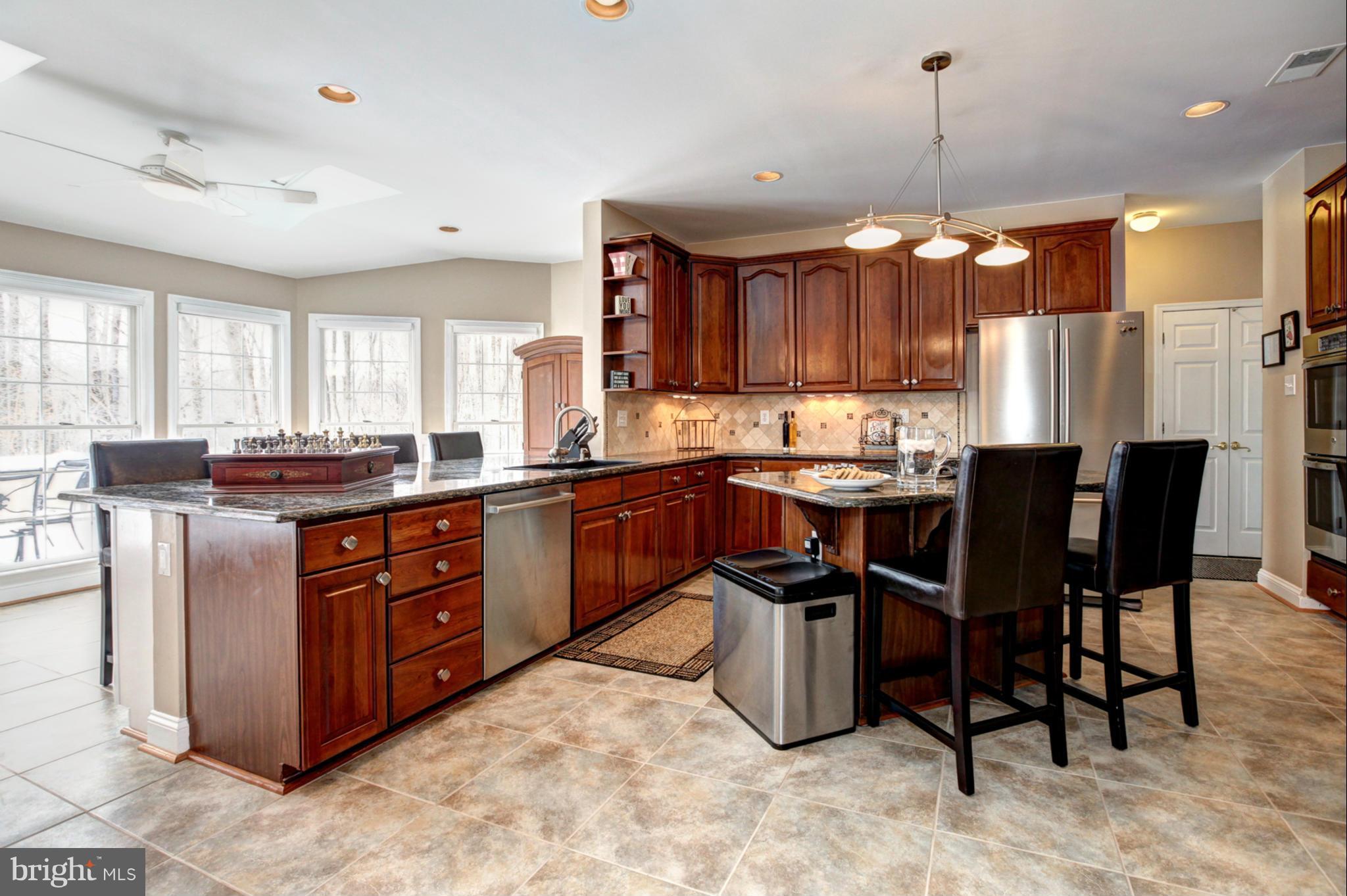 SPRING MEADOWS - Residential