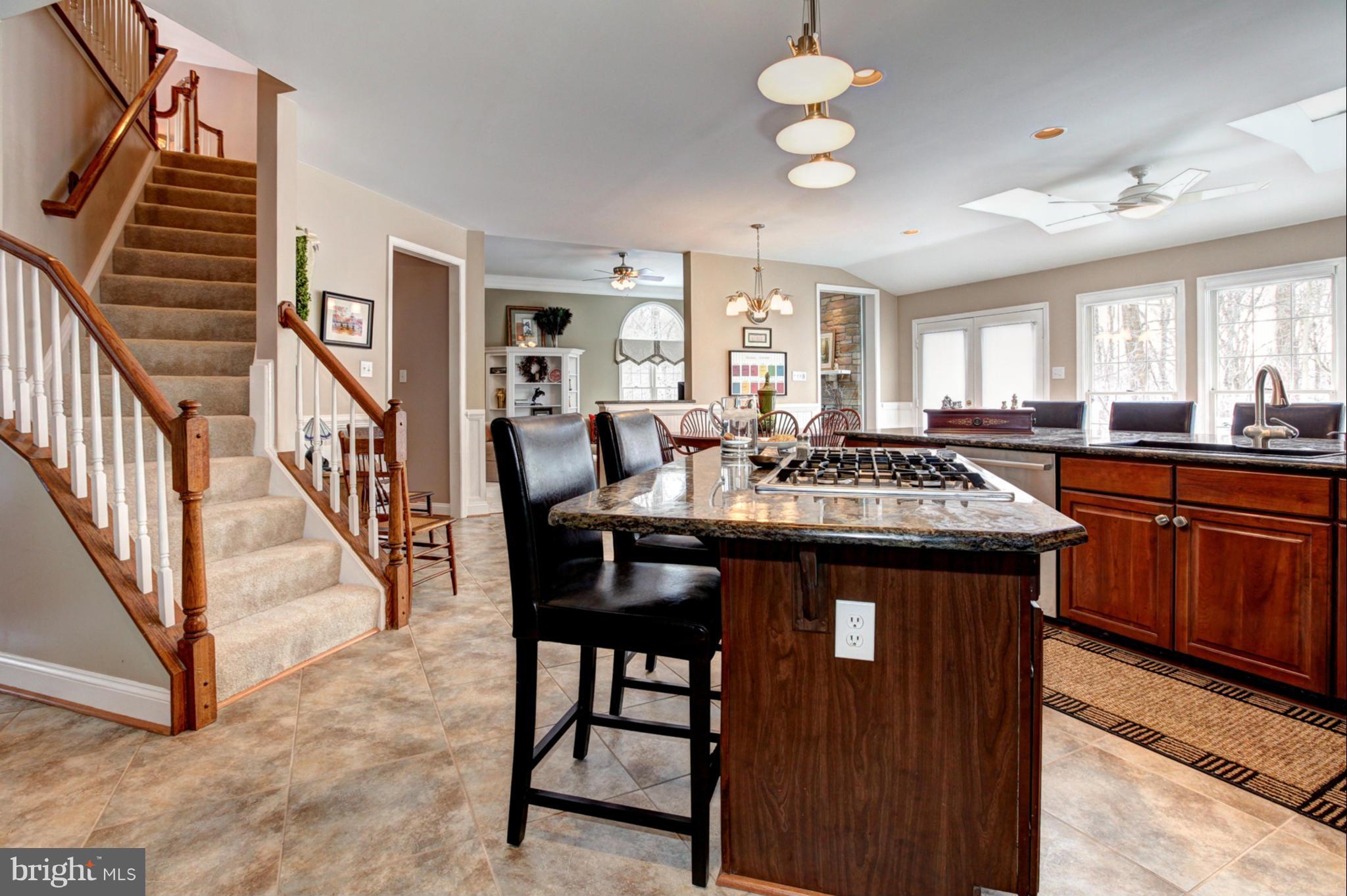 SPRING MEADOWS - Residential