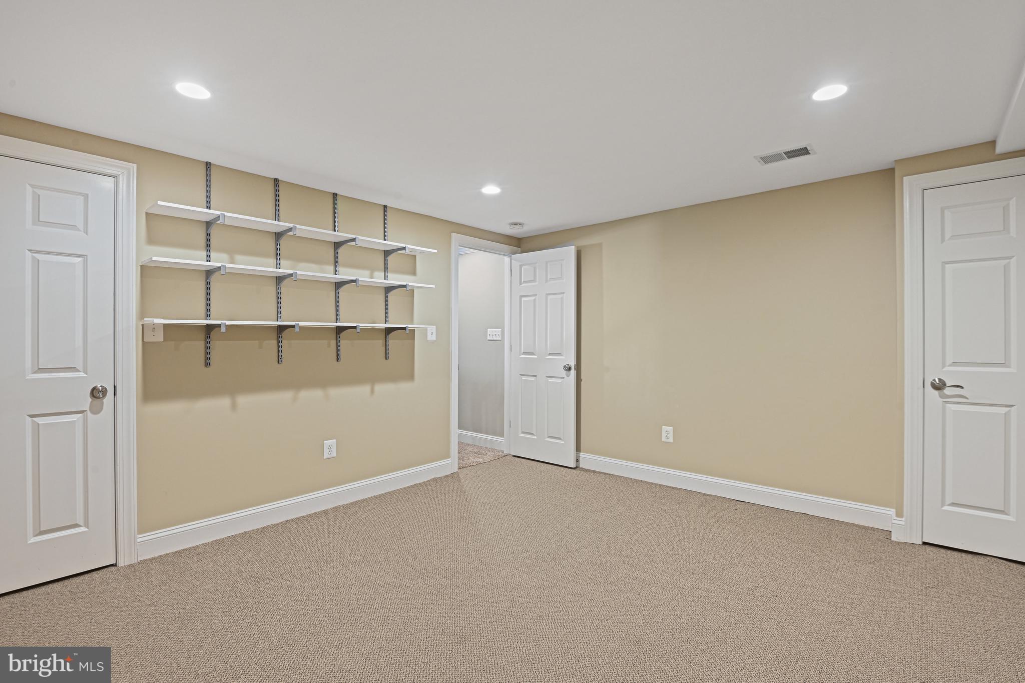 HICKORY CREEK - Residential