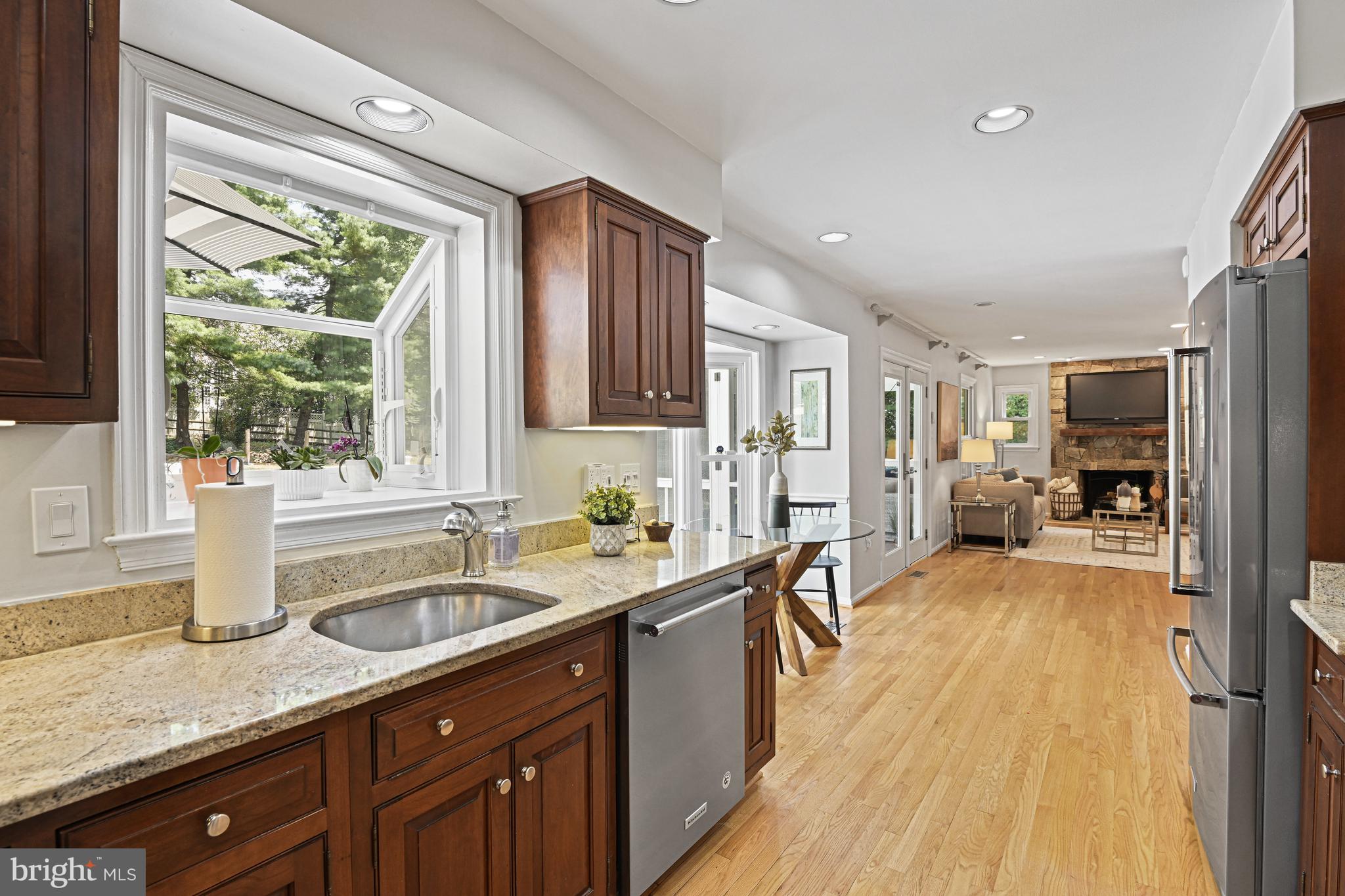 HICKORY CREEK - Residential