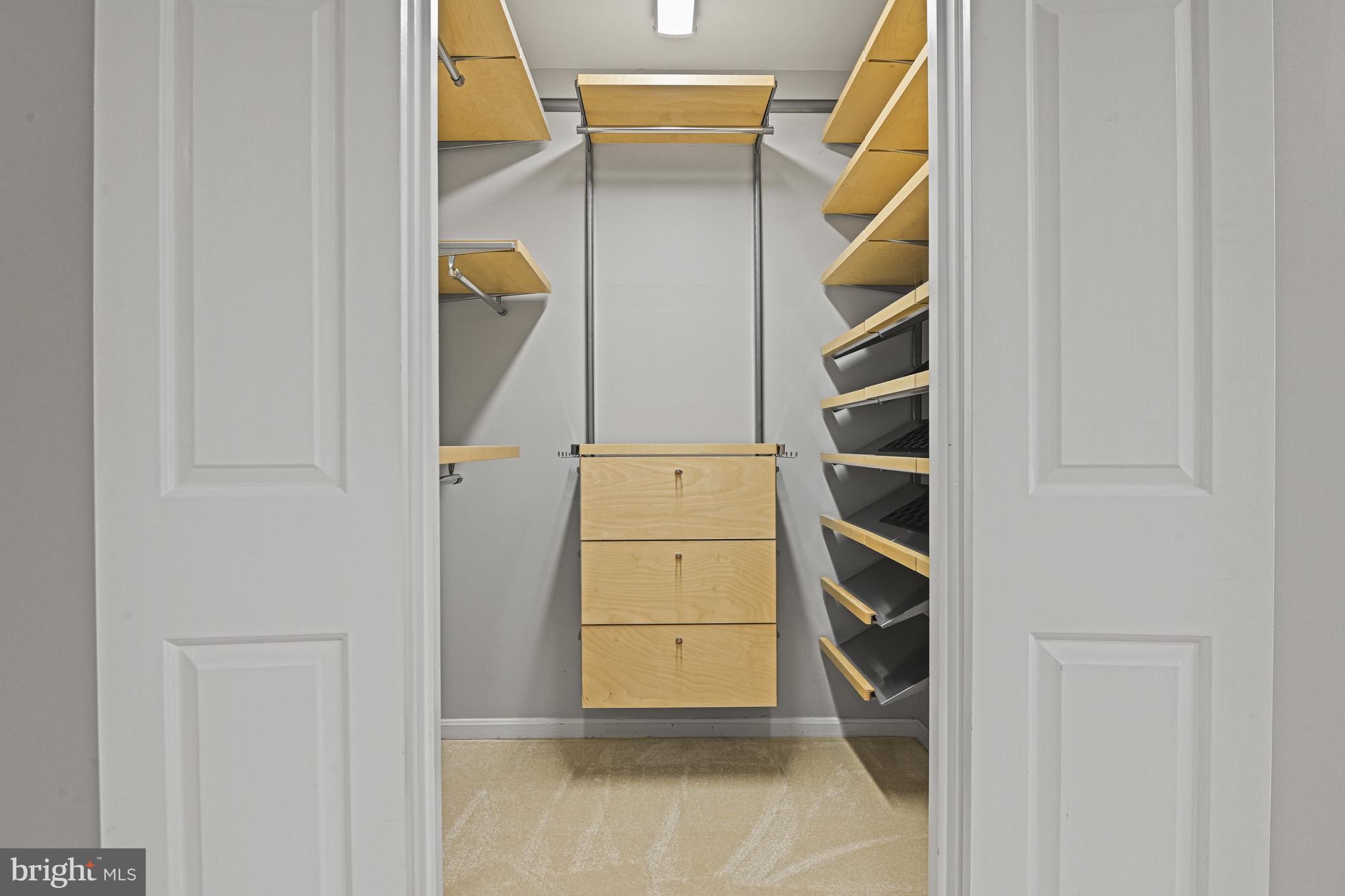 HICKORY CREEK - Residential