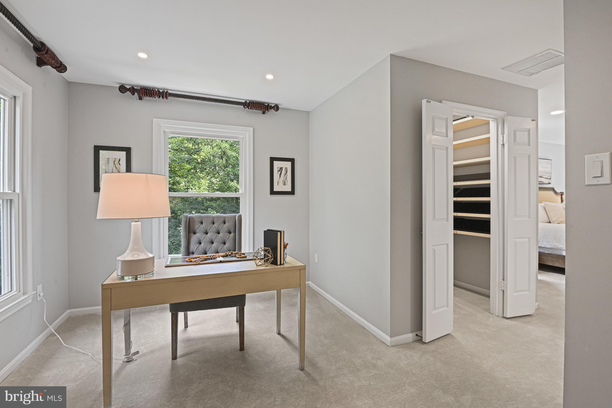 HICKORY CREEK - Residential