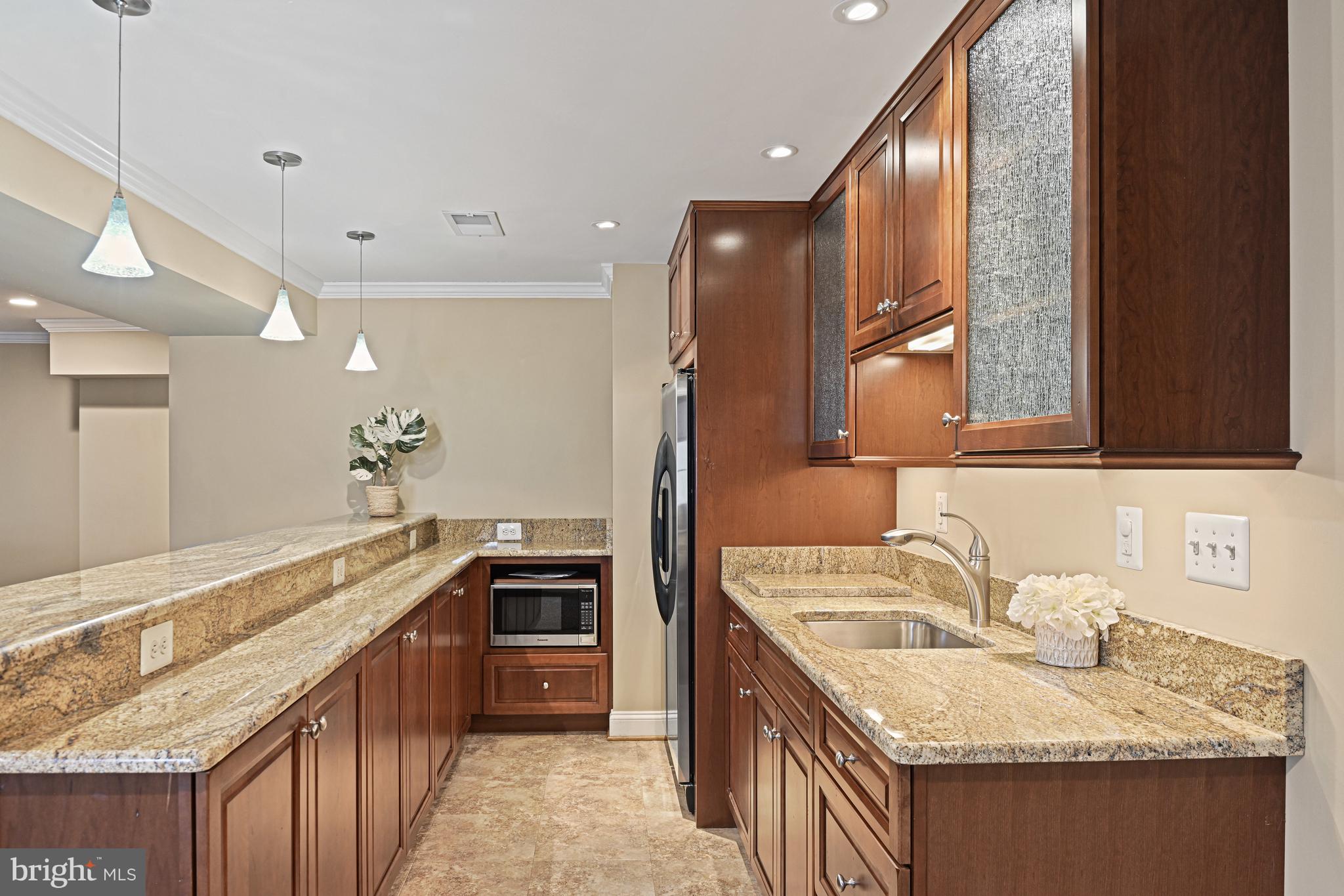 HICKORY CREEK - Residential