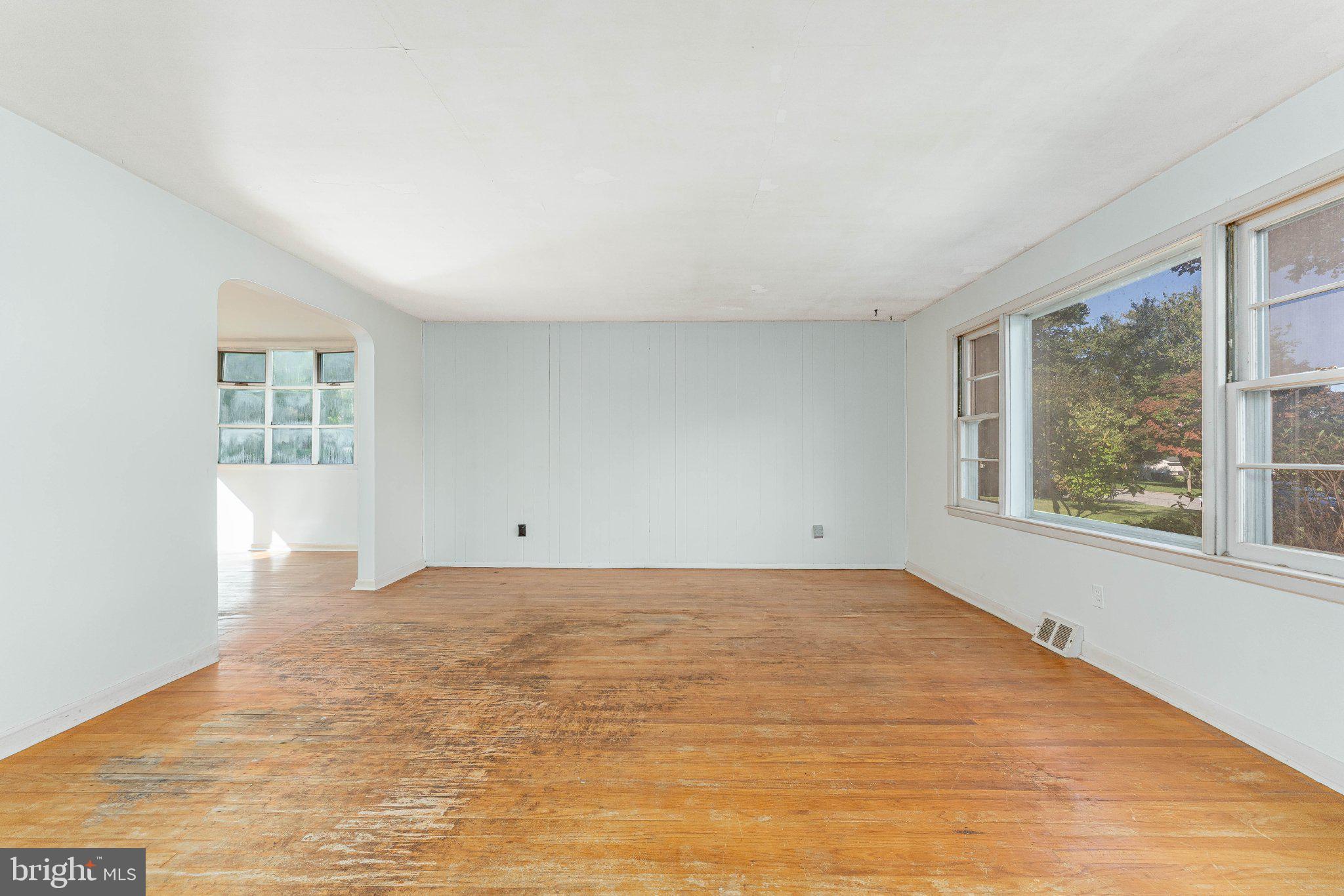 1304 MARY JANE LANE