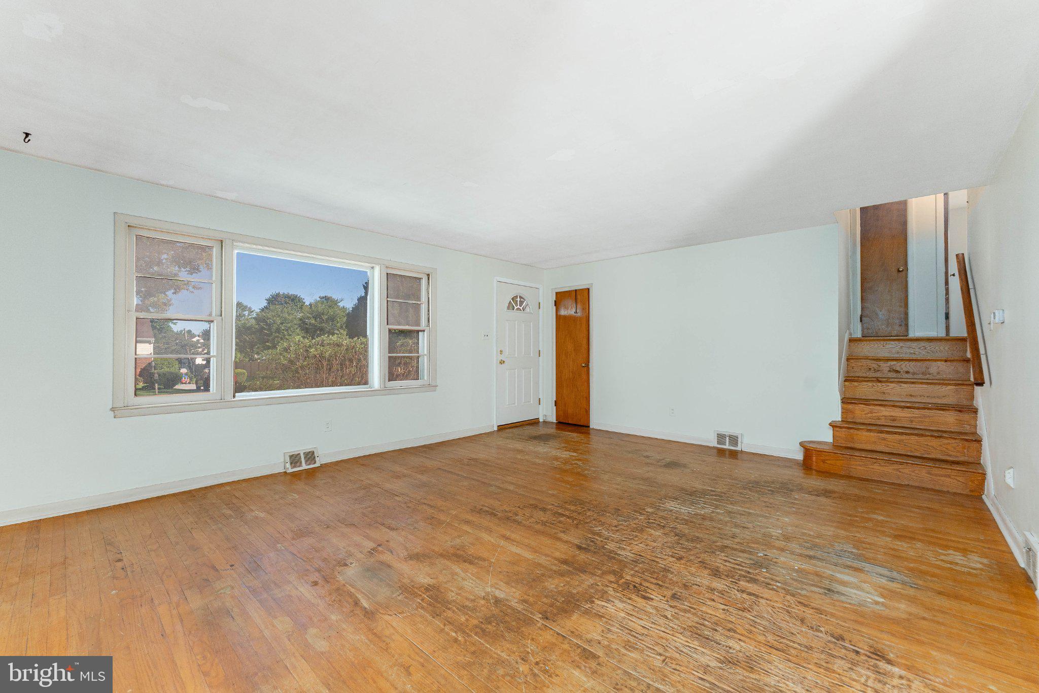1304 MARY JANE LANE