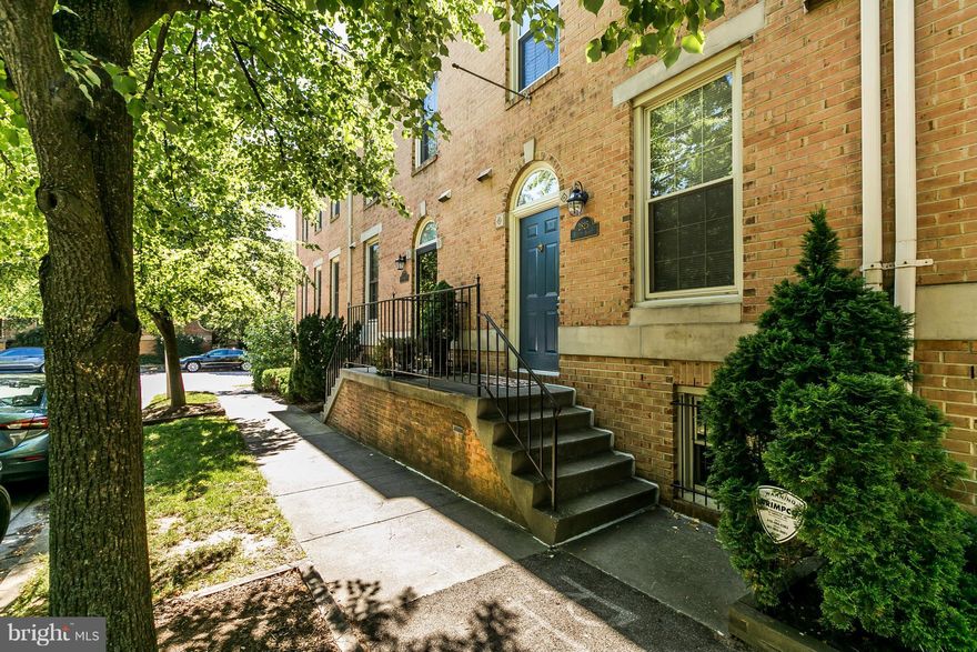 Well-maintained 1500+ sf sun-filled Canton twnhme is 1 block from the water and across the street from the courtyard park! Interior feats incld a recently renovated Kit, LR w/ fp, hdwd flrs thruout Main Level and a fully finished basement w/ a full bath & plenty of storage.  Exterior assets incld assigned off-street parking, a fabulous rear wood deck and a quaint fenced rear yard! Move-in ready!