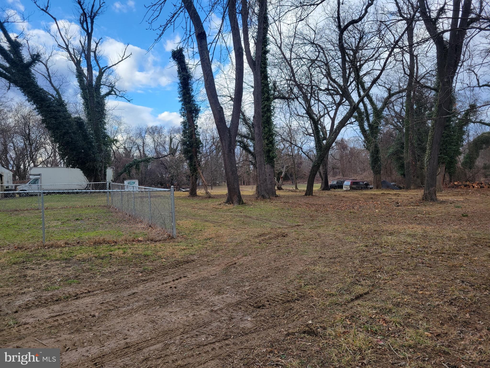 REGULARS - Residential