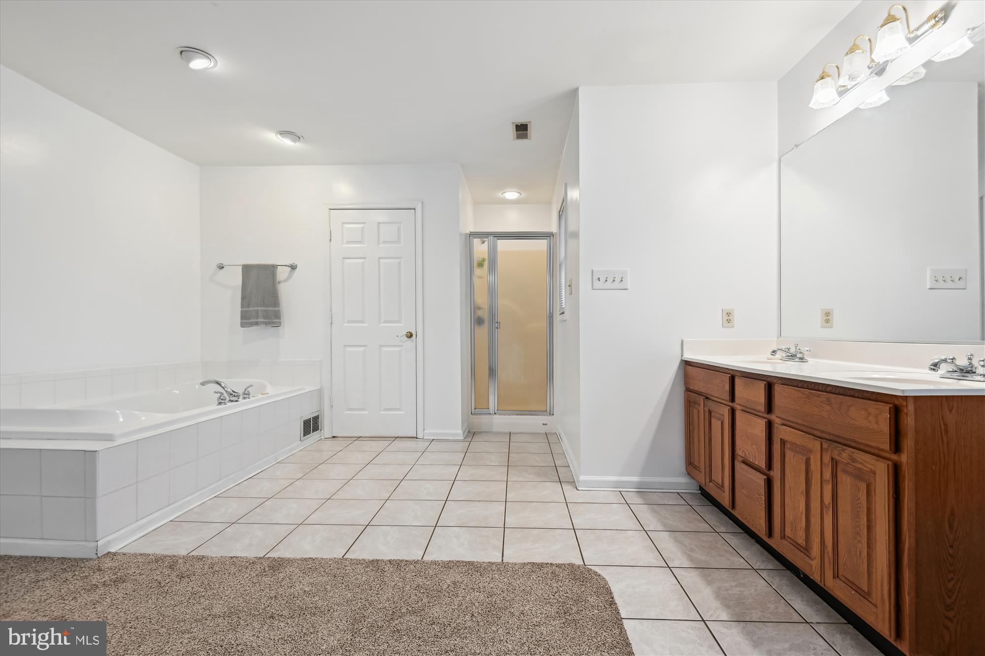 REGULARS - Residential