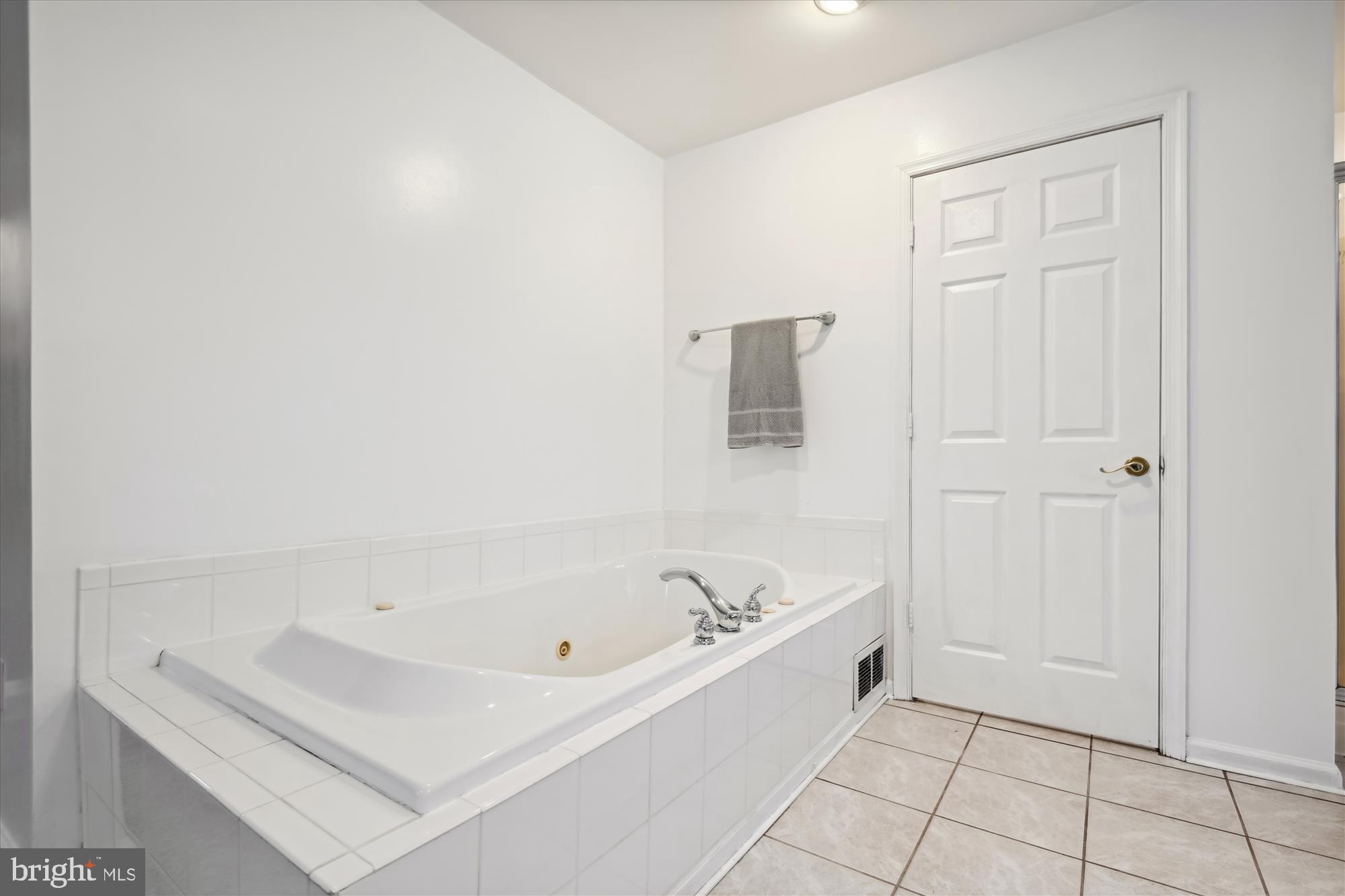 REGULARS - Residential