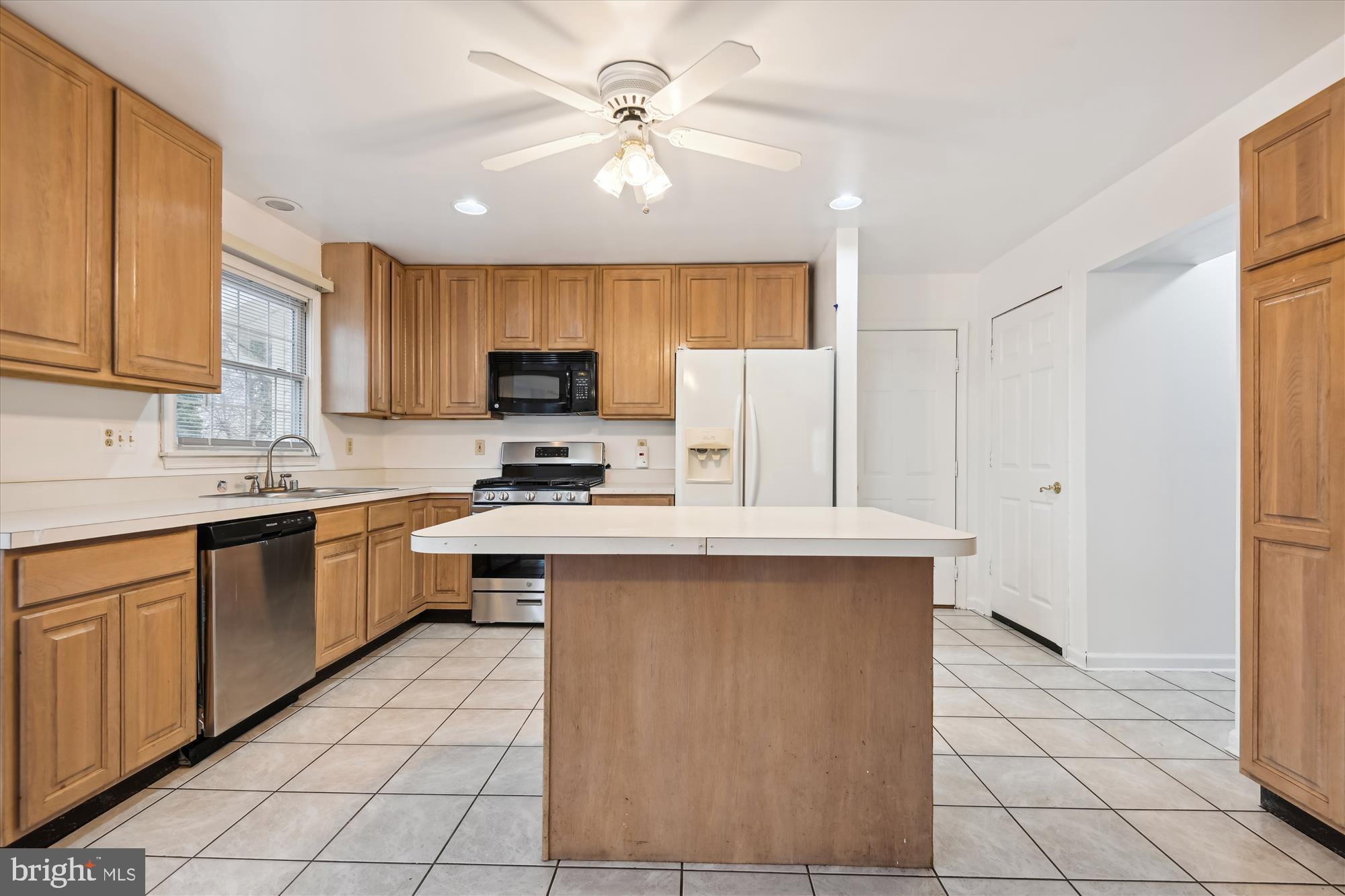 REGULARS - Residential