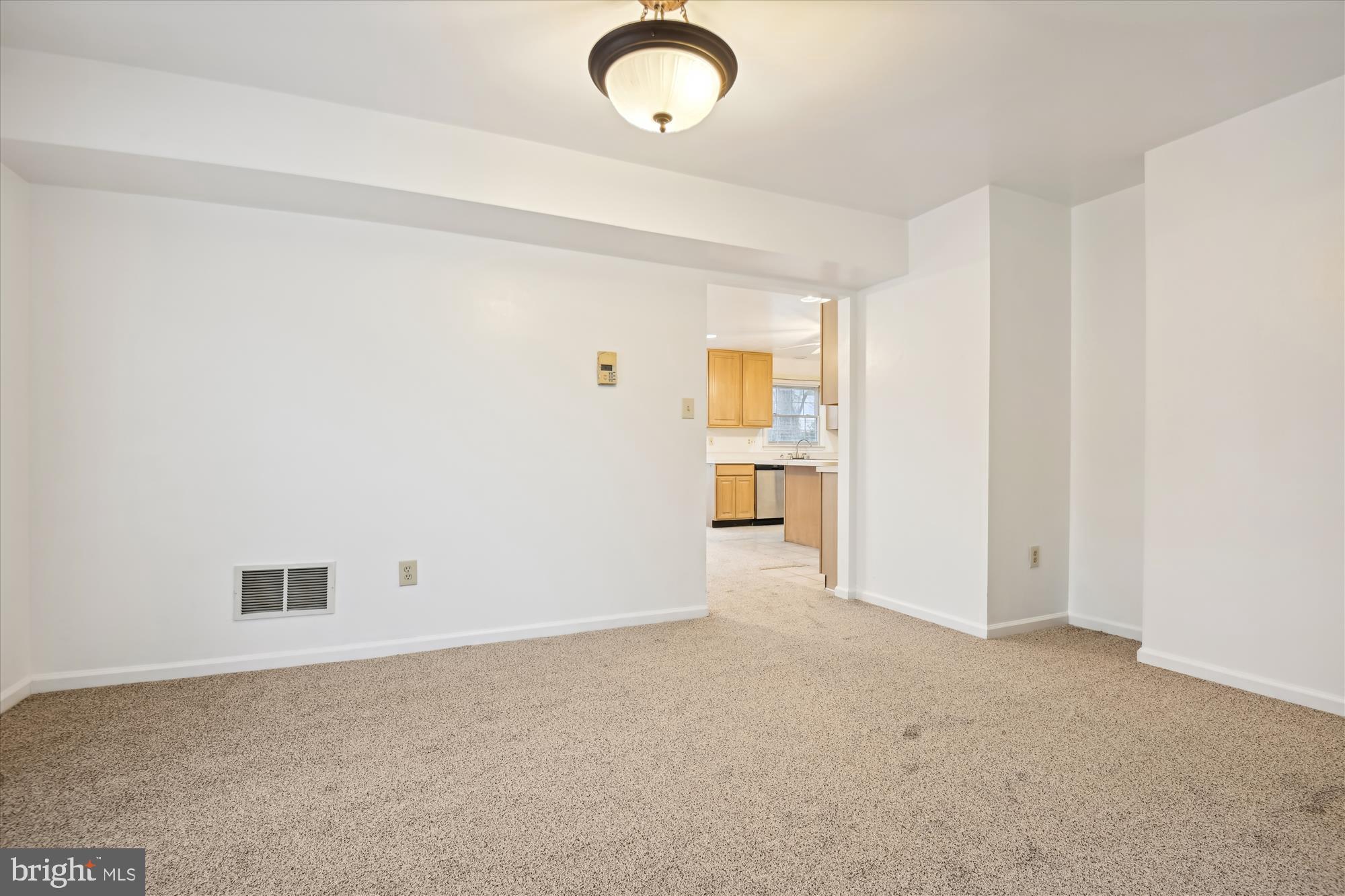 REGULARS - Residential