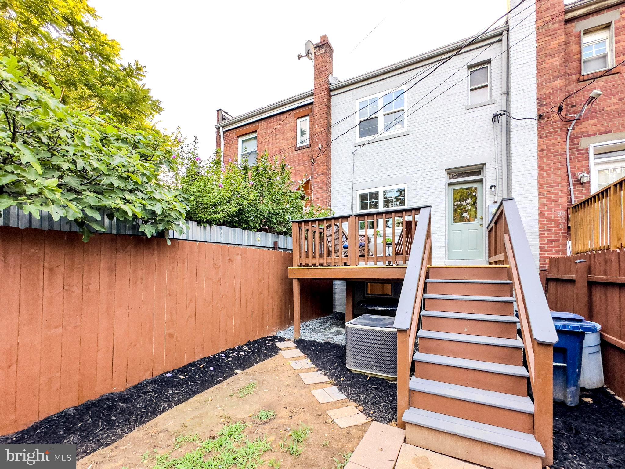 LYNHAVEN/N. DELRAY - Residential