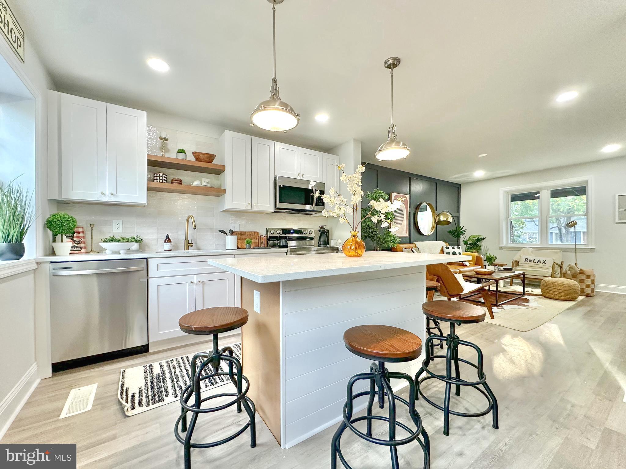 LYNHAVEN/N. DELRAY - Residential