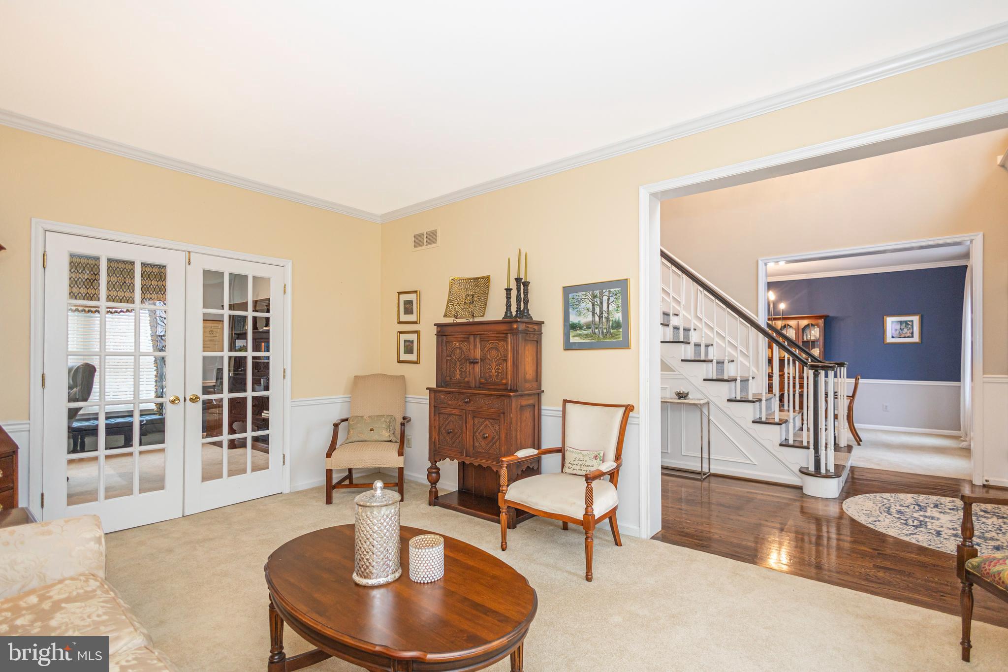 MAPLE GLEN HOLLOW - Residential