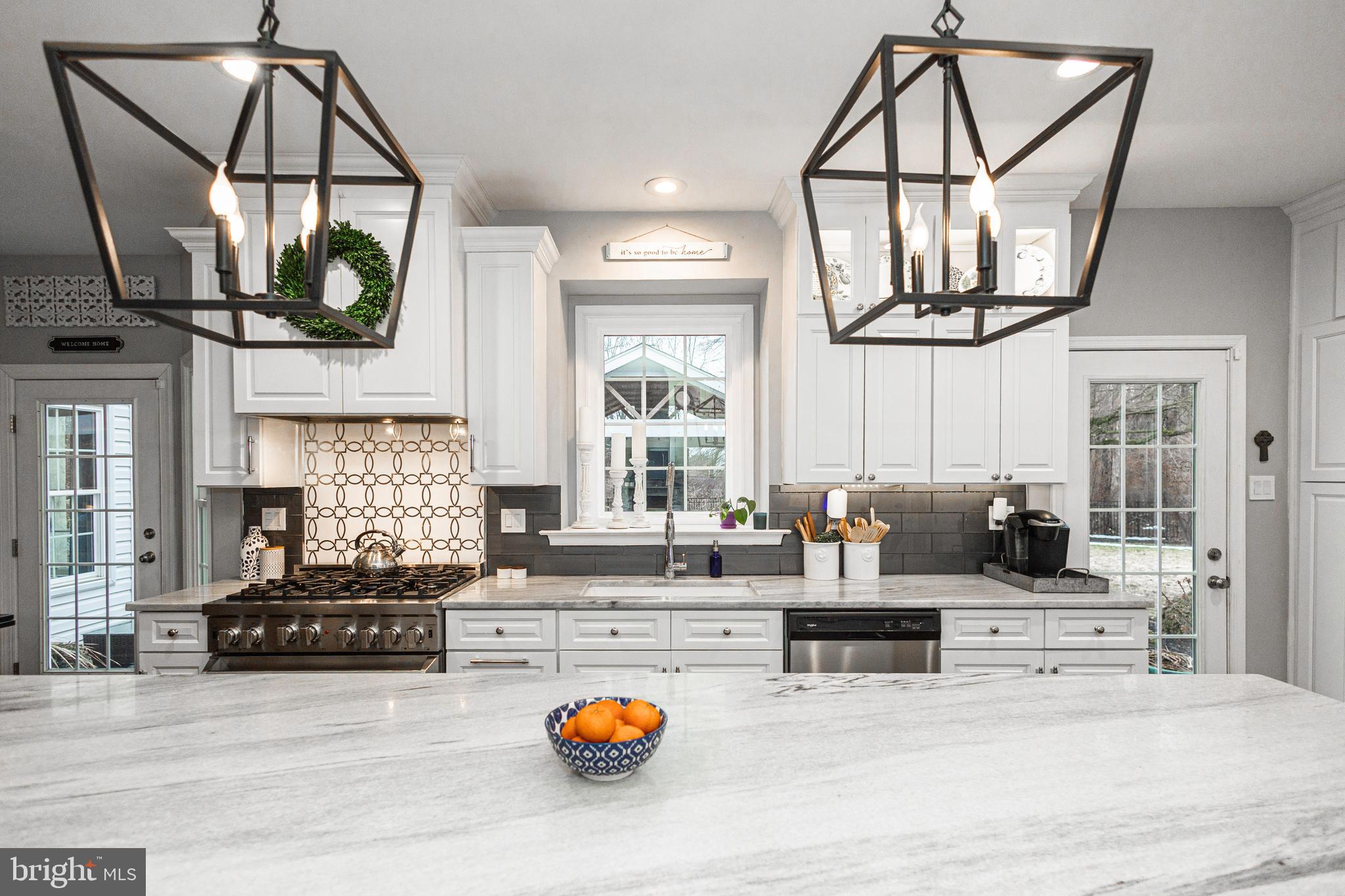 MAPLE GLEN HOLLOW - Residential