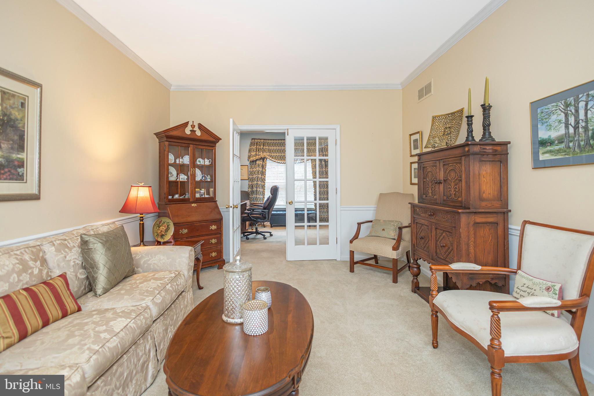 MAPLE GLEN HOLLOW - Residential