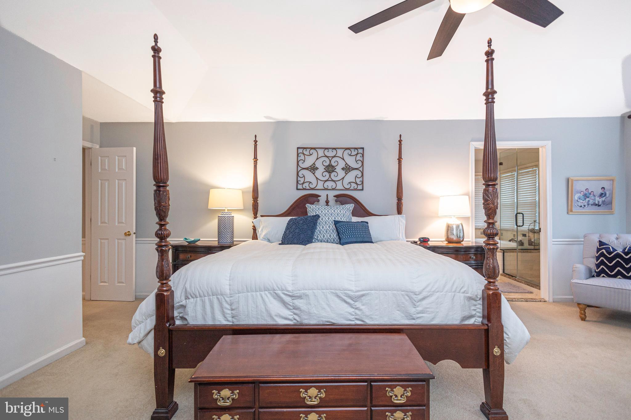 MAPLE GLEN HOLLOW - Residential