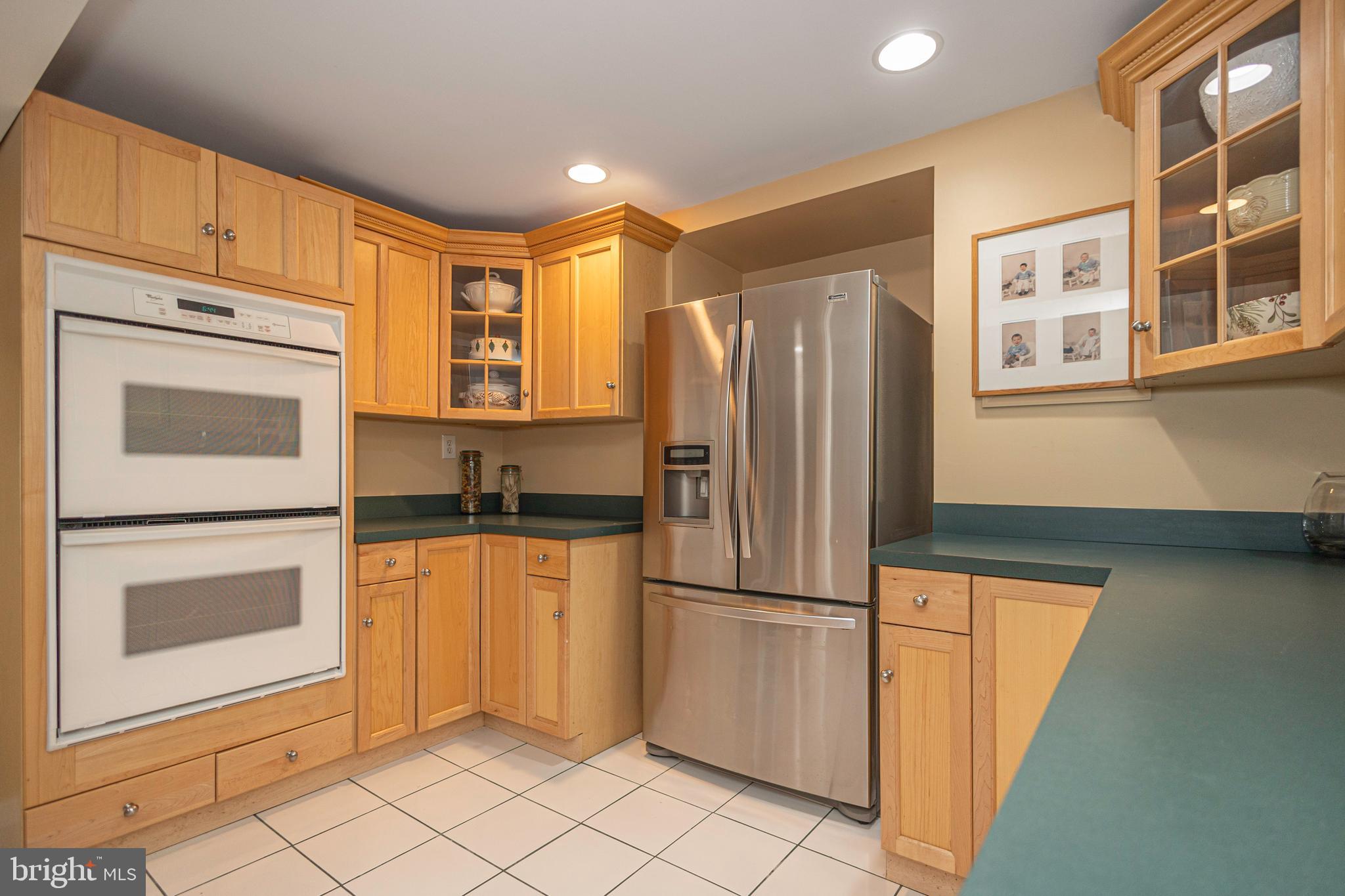 MAPLE GLEN HOLLOW - Residential