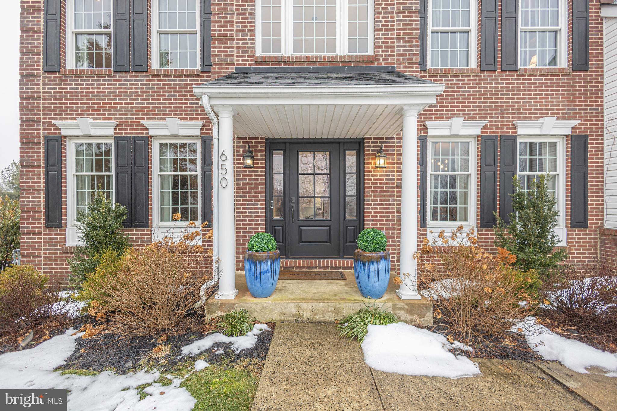 MAPLE GLEN HOLLOW - Residential