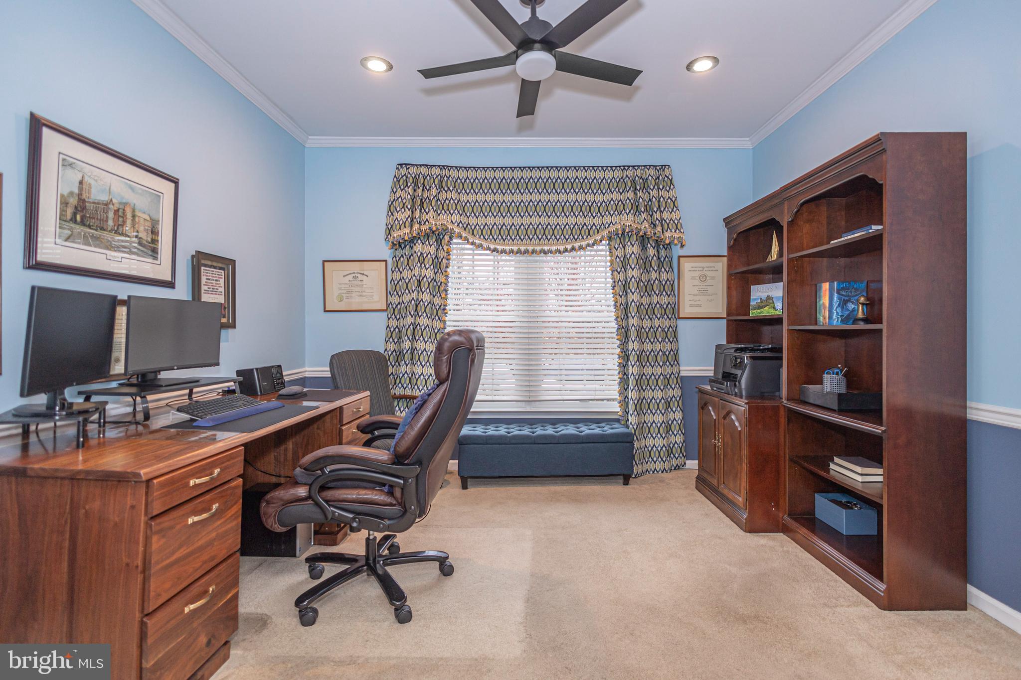 MAPLE GLEN HOLLOW - Residential