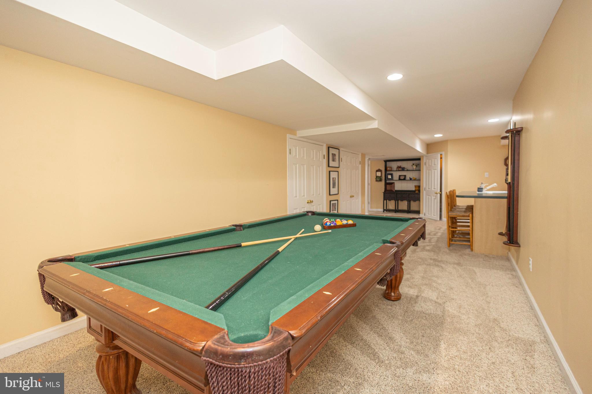 MAPLE GLEN HOLLOW - Residential