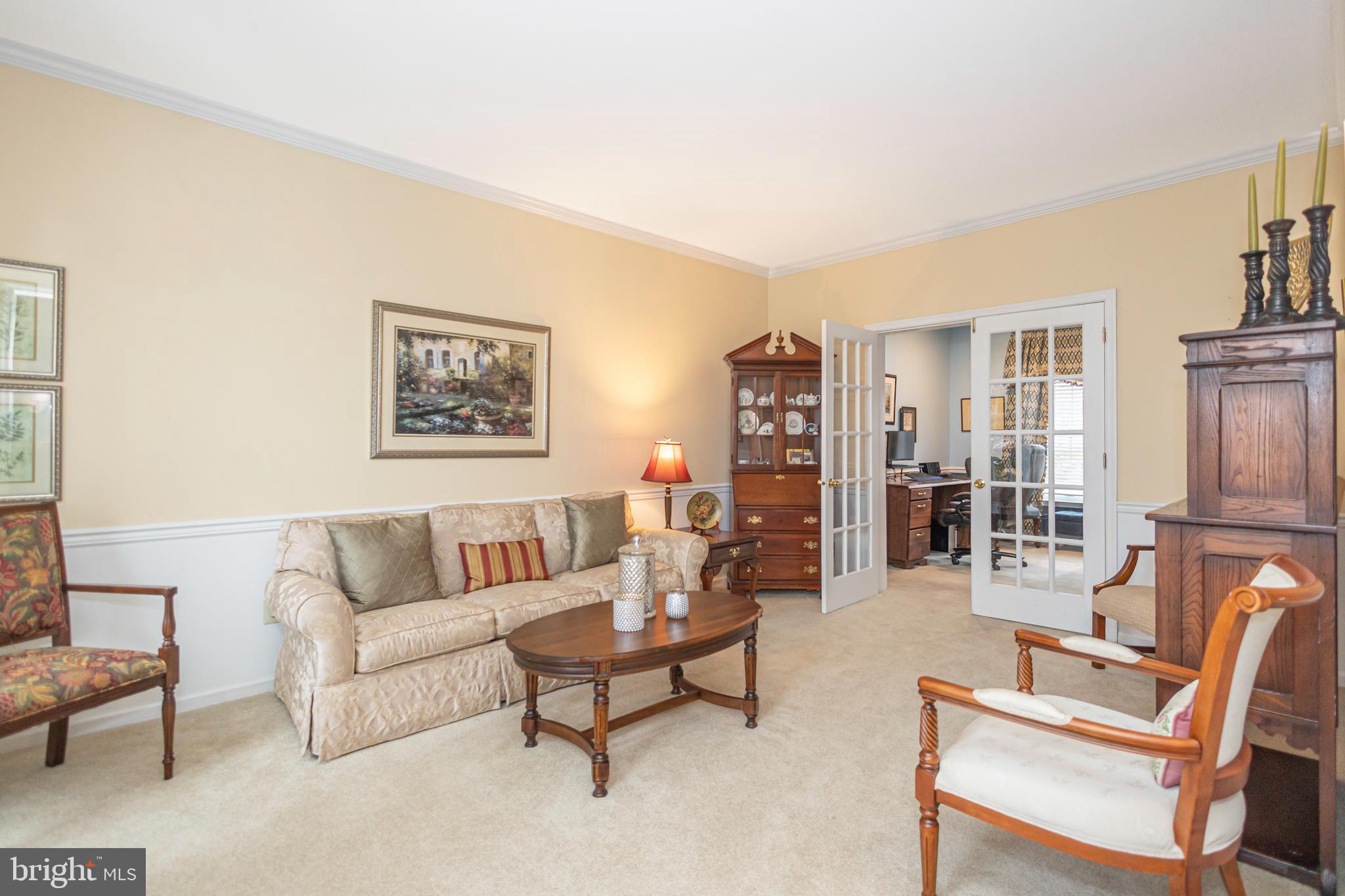 MAPLE GLEN HOLLOW - Residential