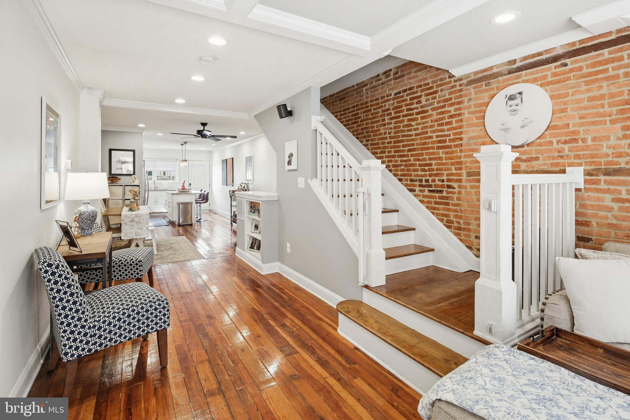 LOCUST POINT - Residential