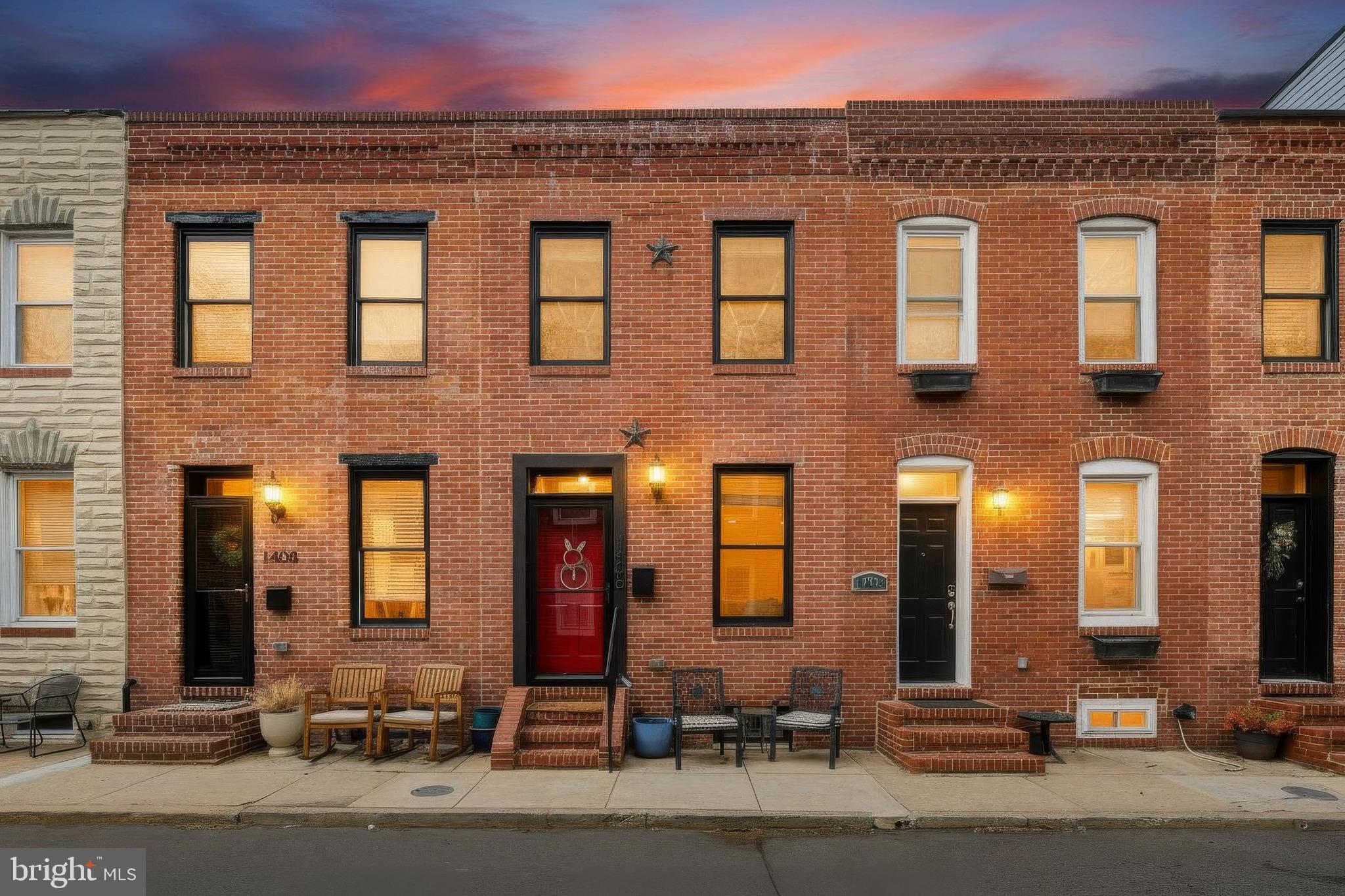 LOCUST POINT - Residential