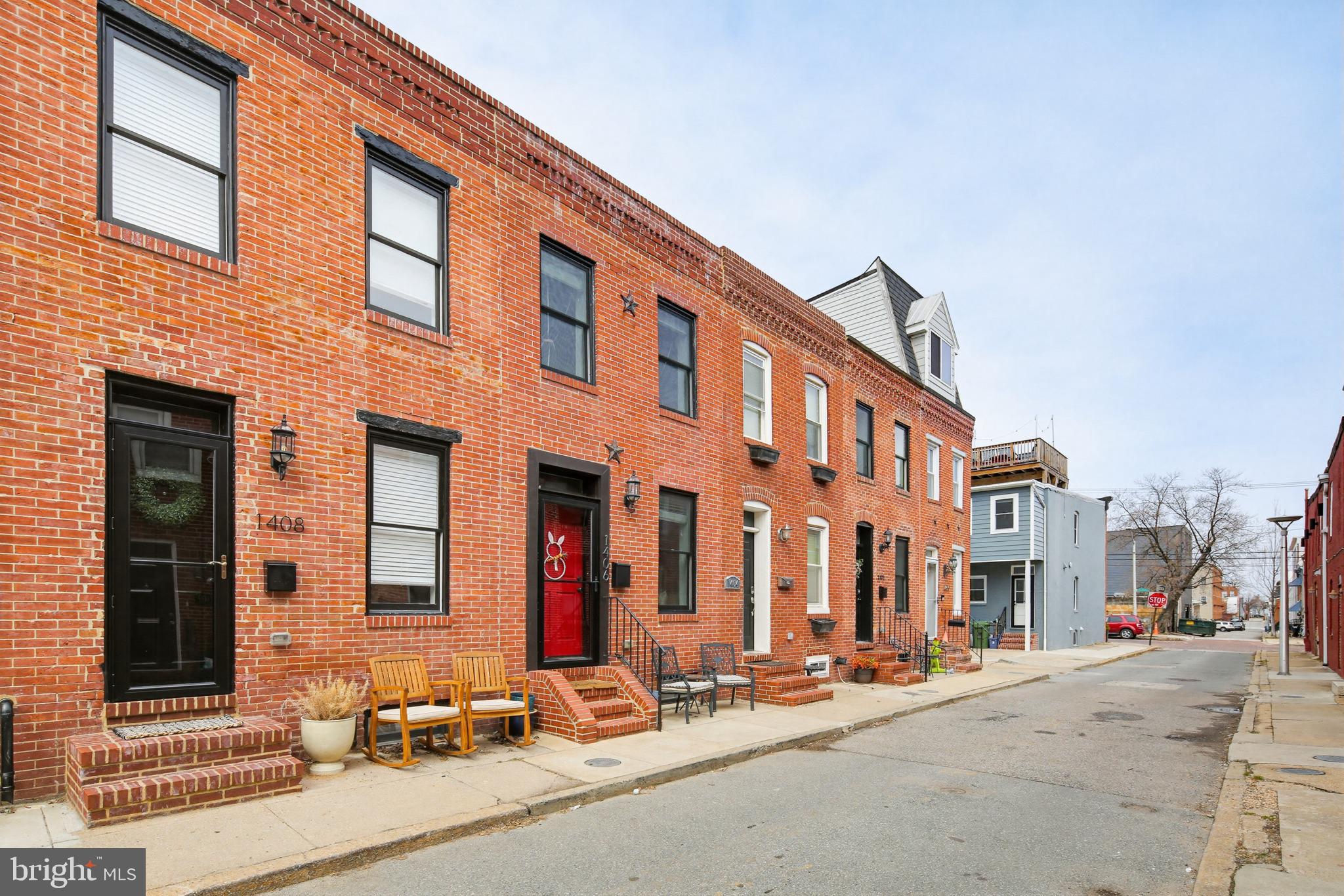 LOCUST POINT - Residential