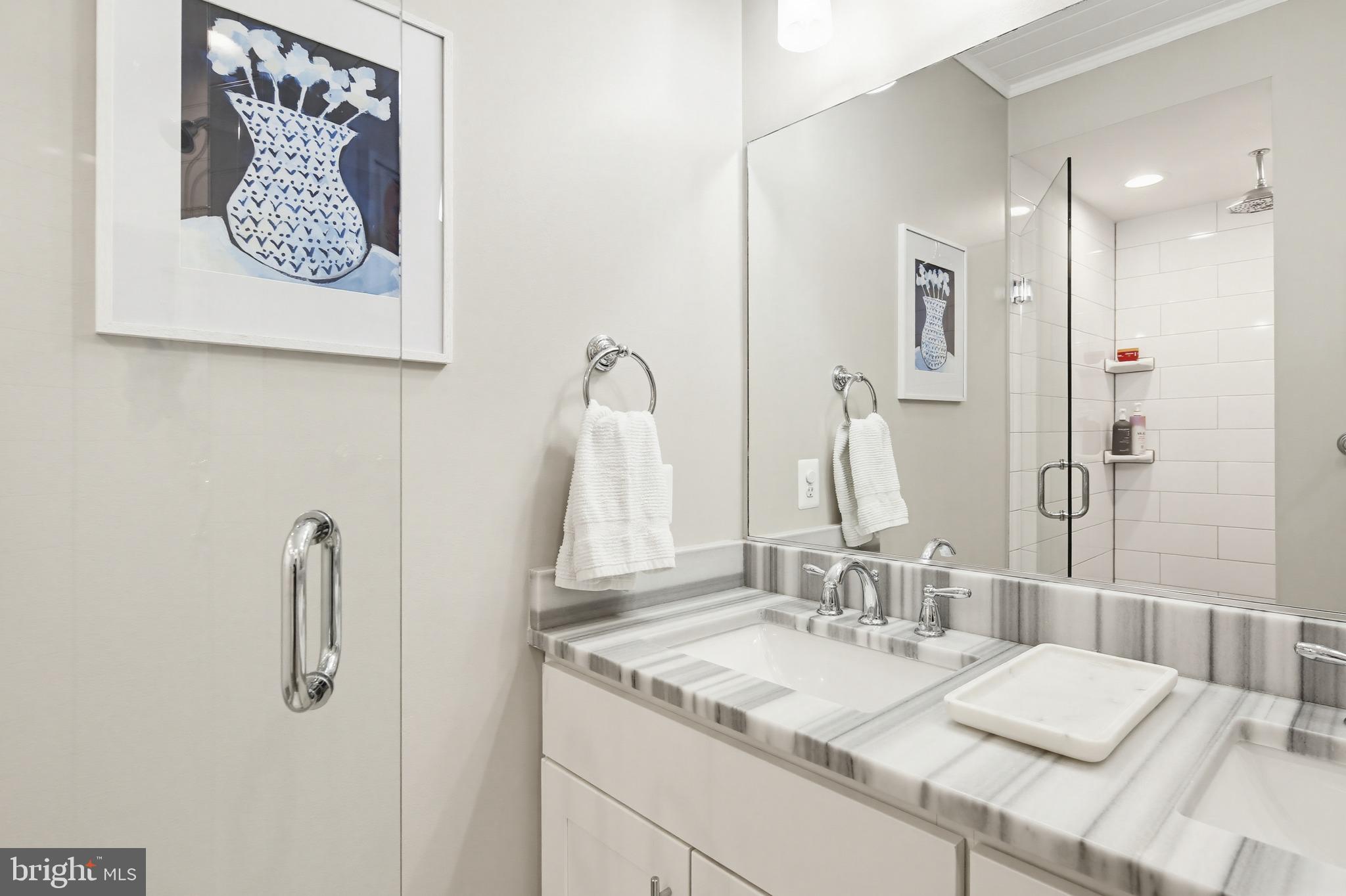 LOCUST POINT - Residential