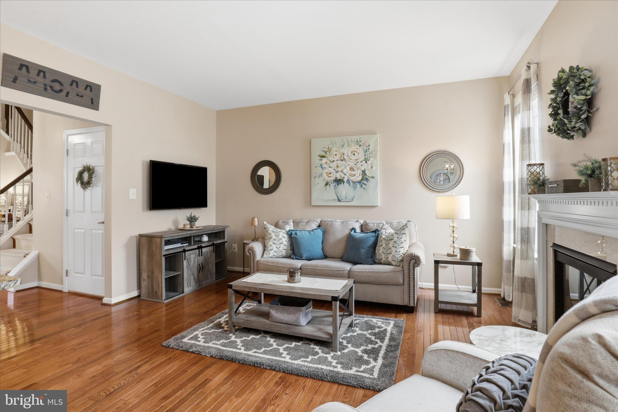 SOUTH RIDING - Residential