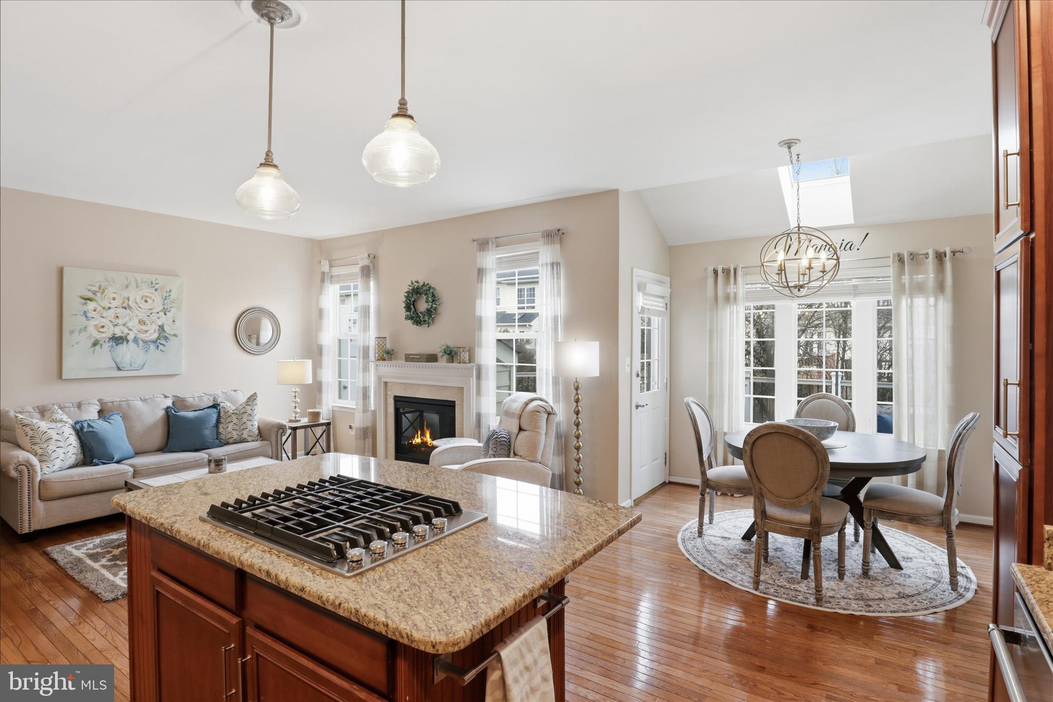 SOUTH RIDING - Residential