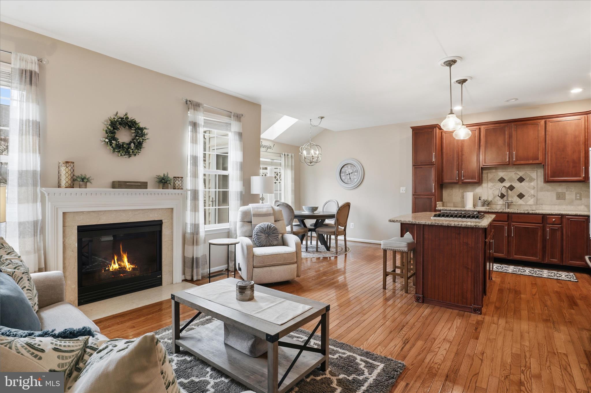 SOUTH RIDING - Residential