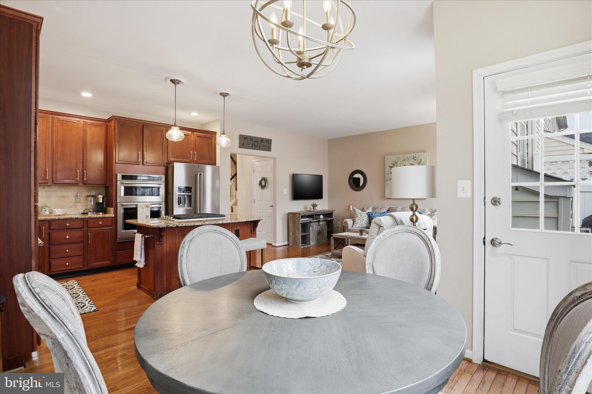 SOUTH RIDING - Residential