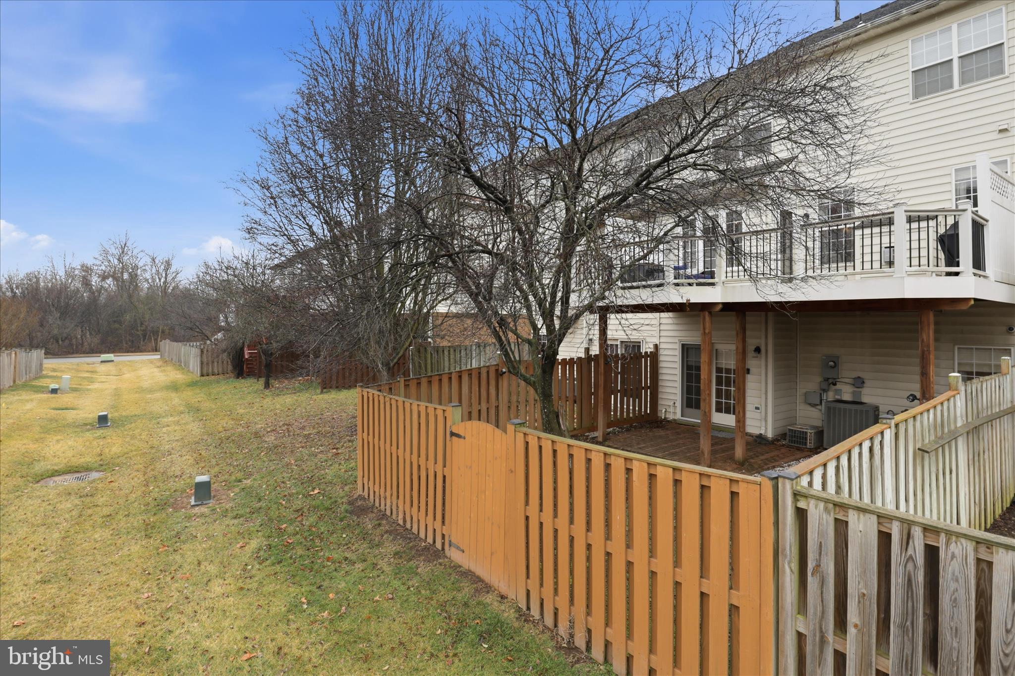 SOUTH RIDING - Residential