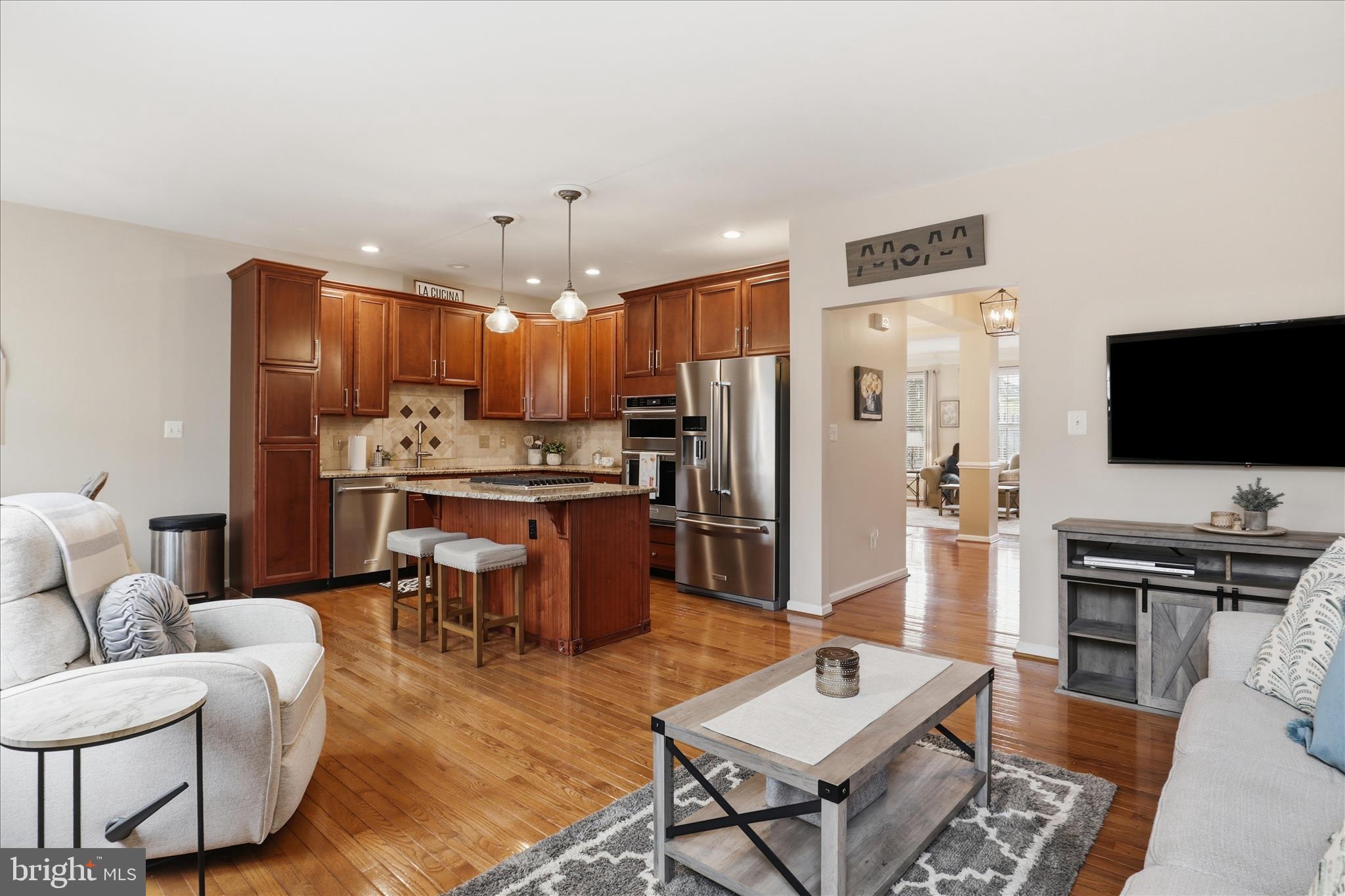 SOUTH RIDING - Residential