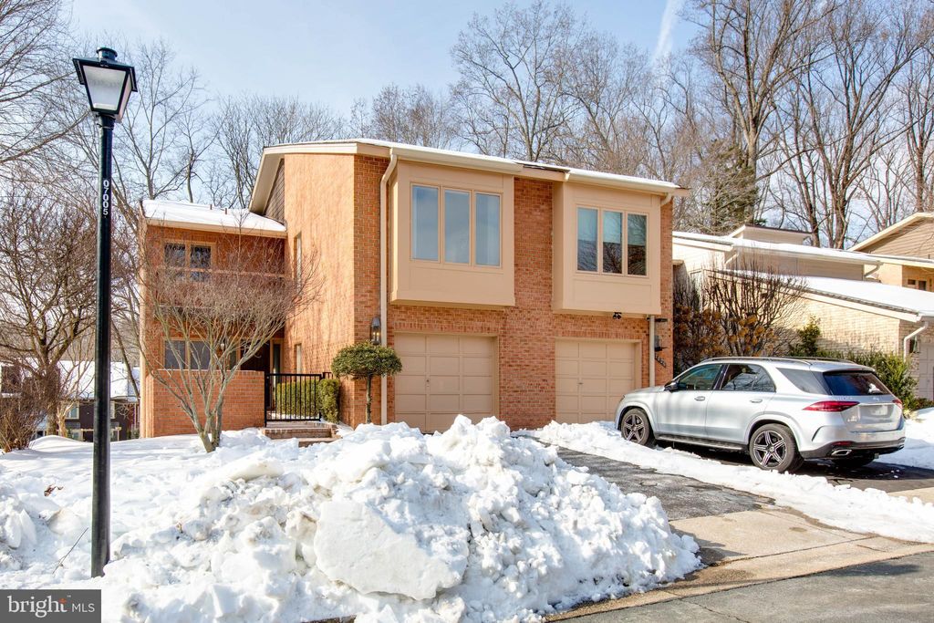 Photo of 7824 Whiterim Terrace, POTOMAC, MD 20854 (MLS # MDMC2215054)