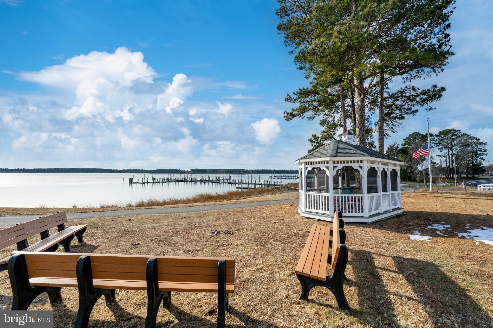 WARWICK PARK - Residential