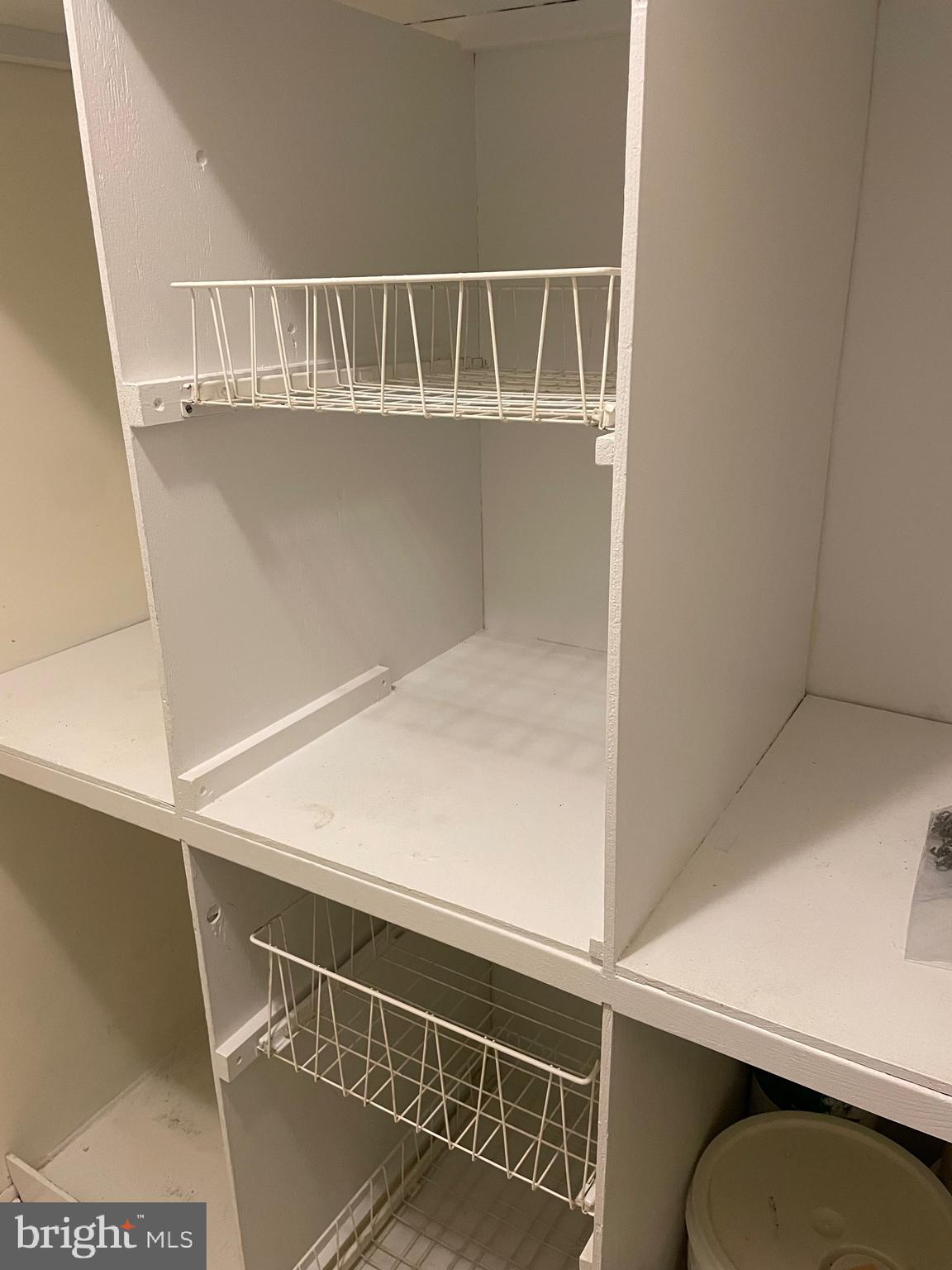 WOOD HOLLOW - Residential Lease