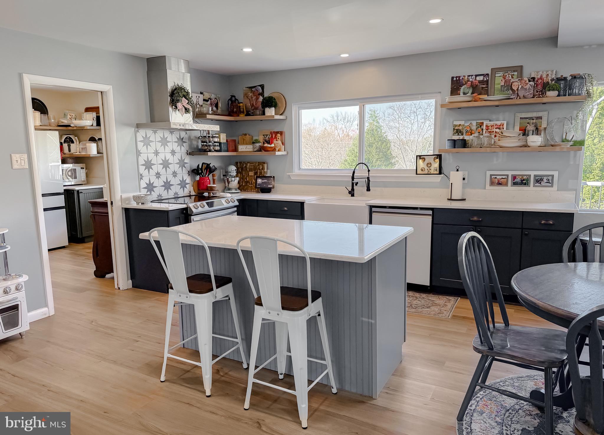 SOCIETY HILL - Residential