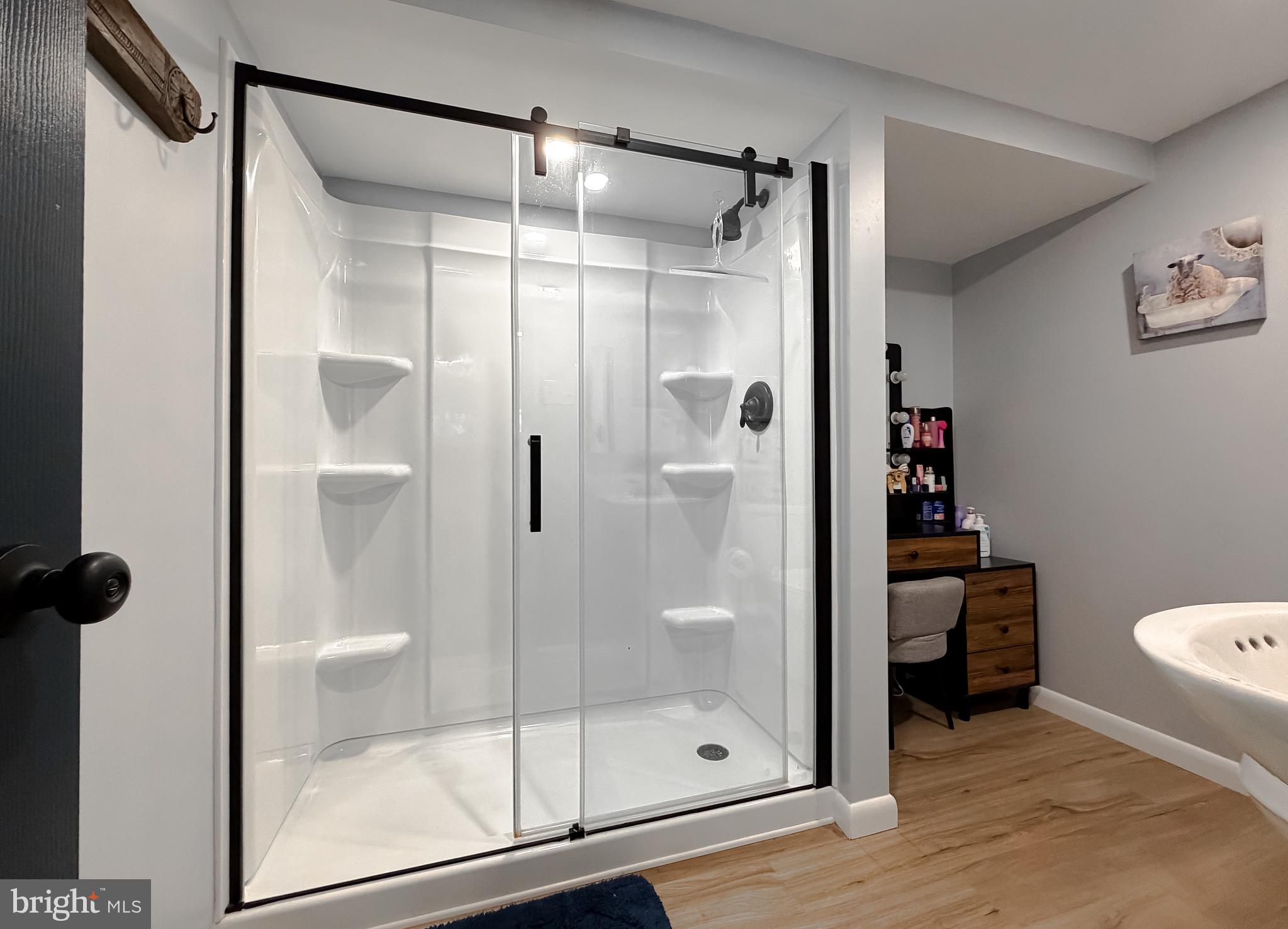 SOCIETY HILL - Residential