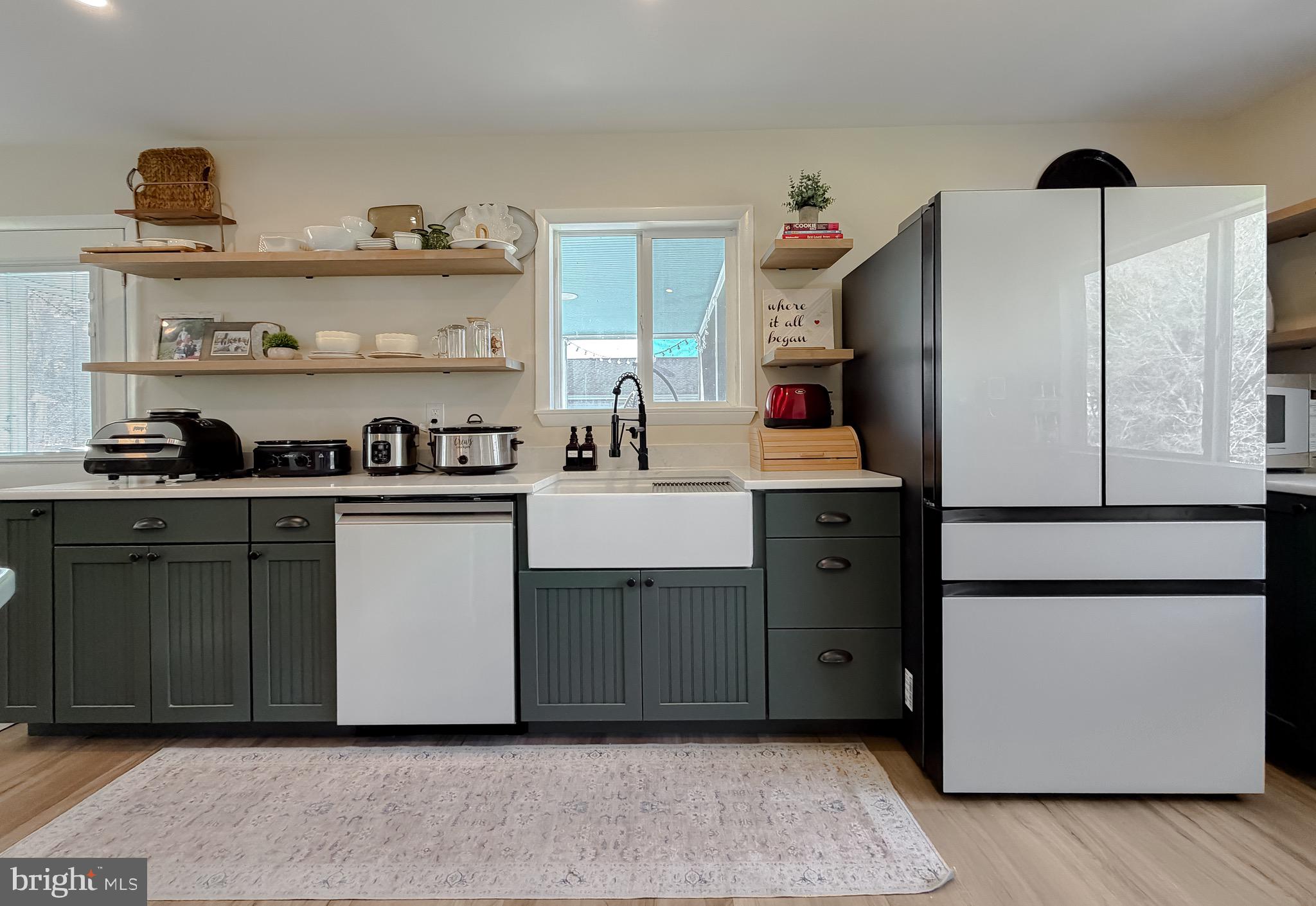 SOCIETY HILL - Residential