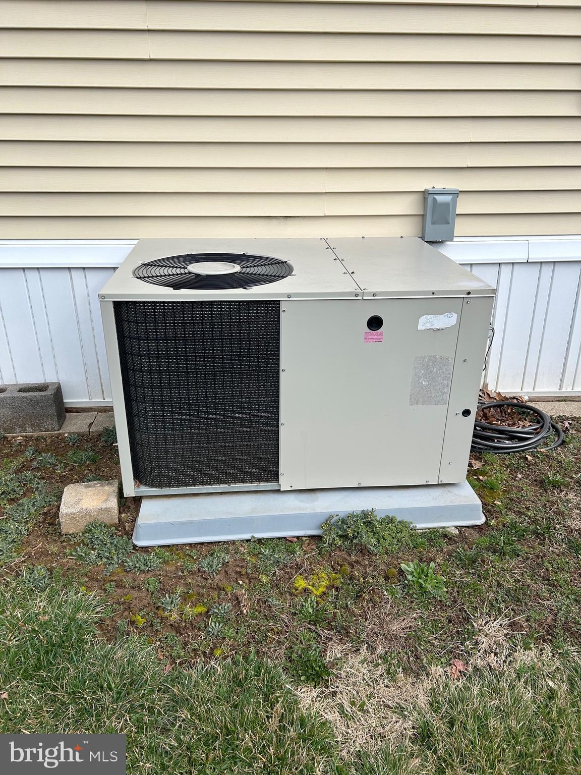 PALMDALE MOBILE HOME PARK - Residential