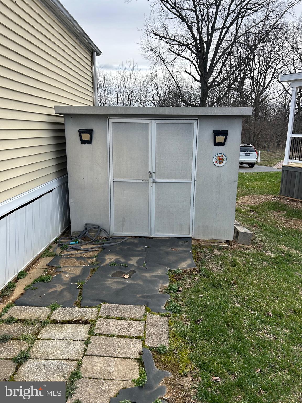 PALMDALE MOBILE HOME PARK - Residential