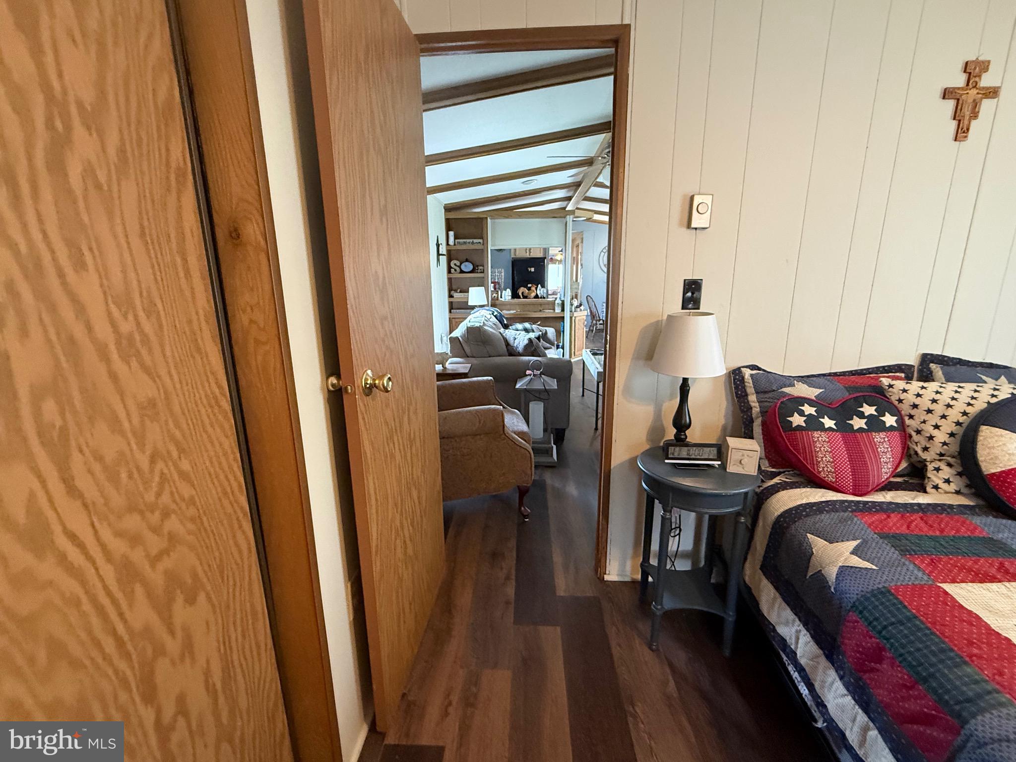 PALMDALE MOBILE HOME PARK - Residential