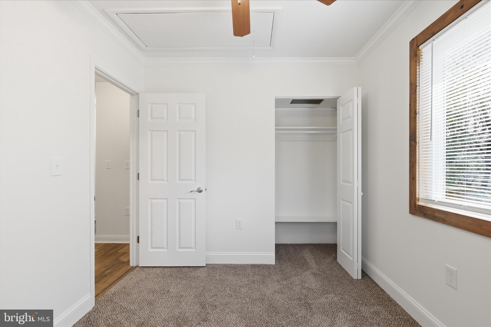 NORTHRIDGE - Residential