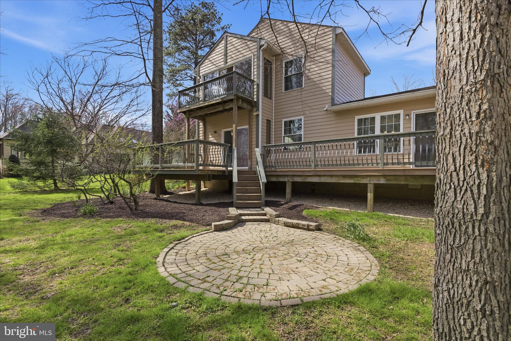 NORTHRIDGE - Residential