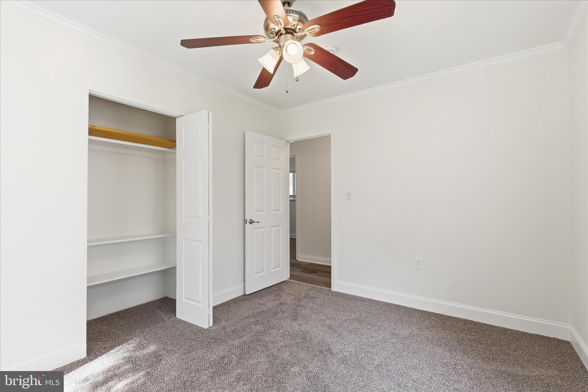 NORTHRIDGE - Residential