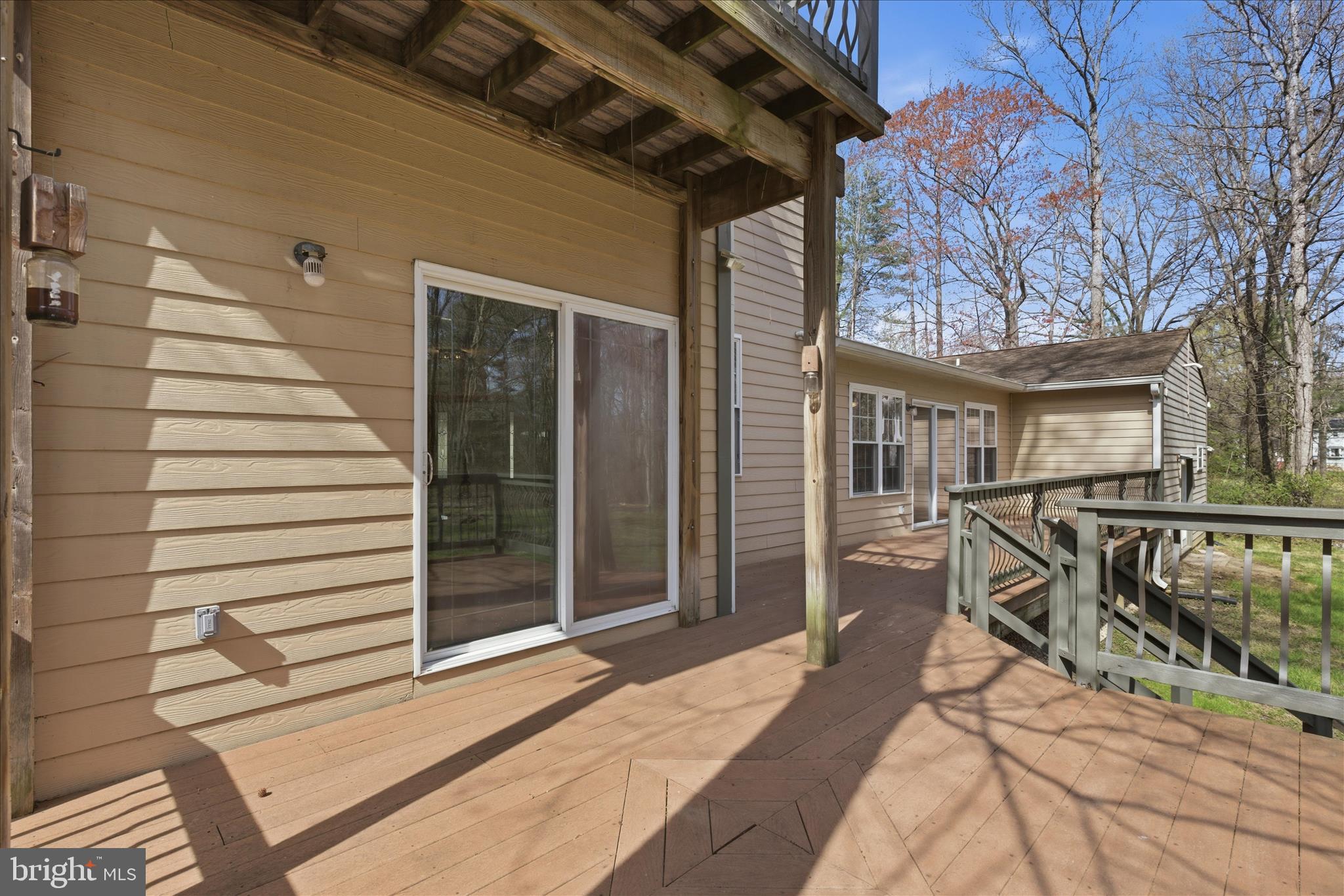 NORTHRIDGE - Residential